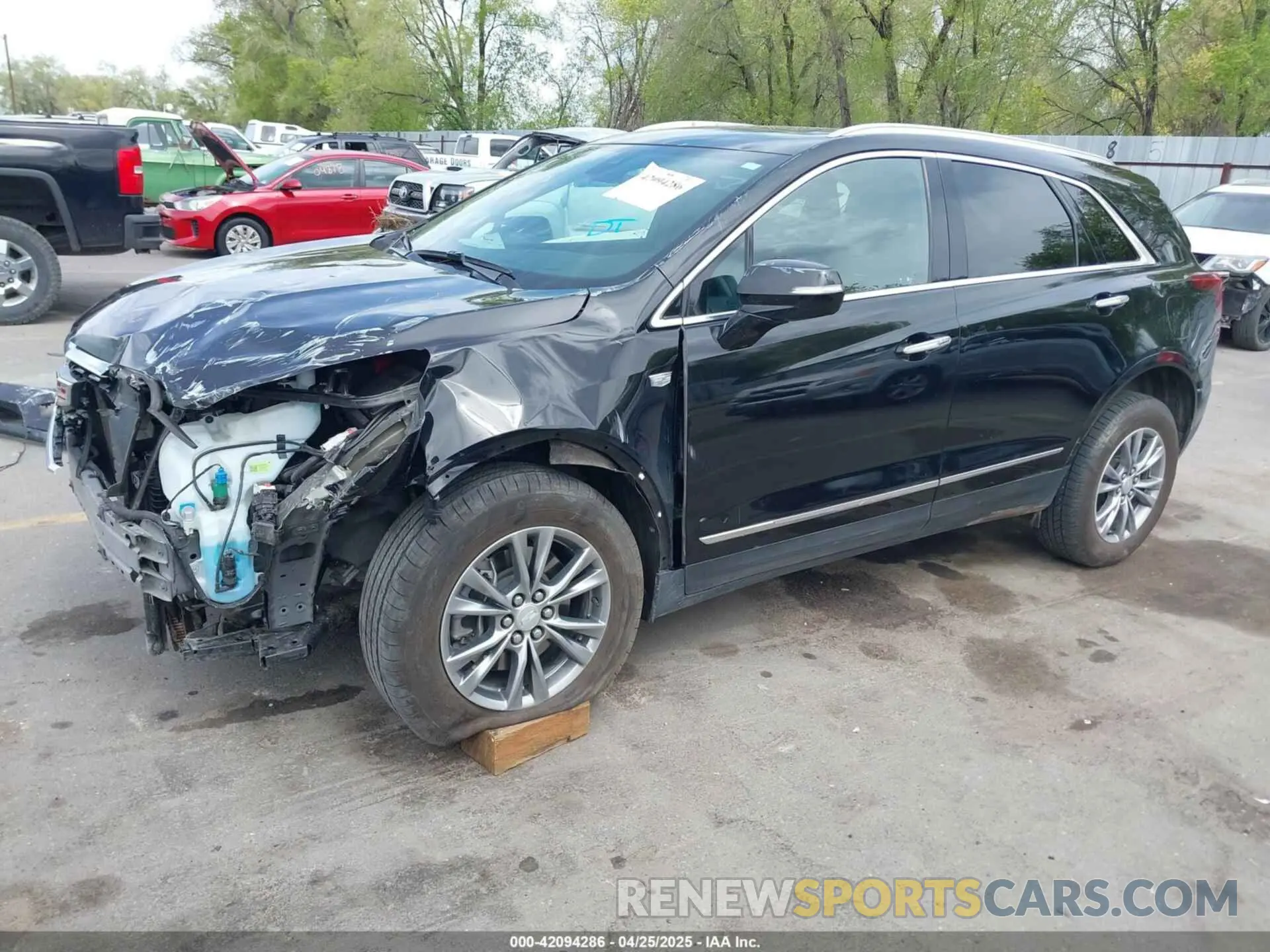 2 fotografías del automóvil dañado 1GYKNDRS2PZ207186 CADILLAC XT5 2023