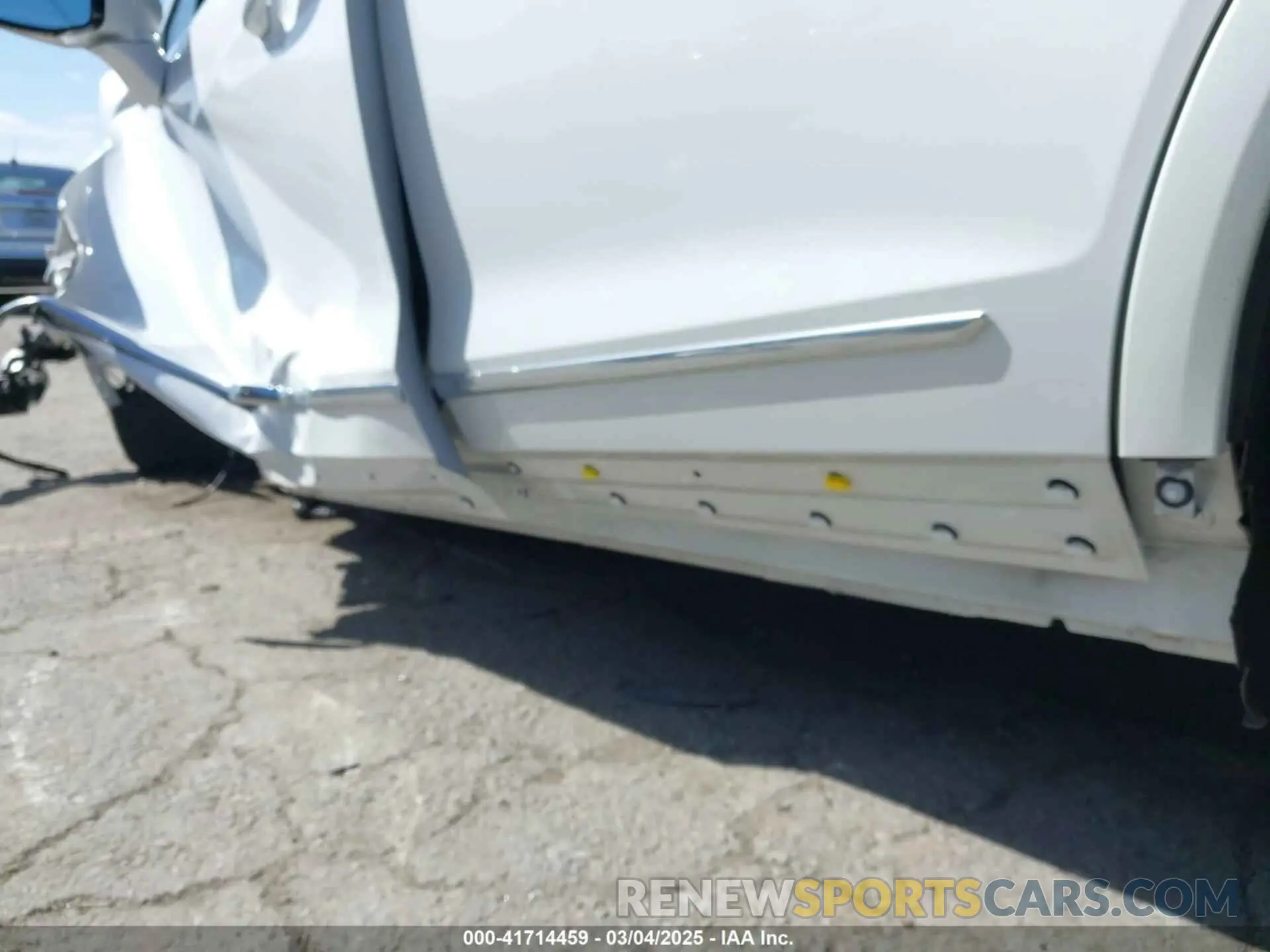 17 fotografías del automóvil dañado 1GYKNDRS4PZ195431 CADILLAC XT5 2023