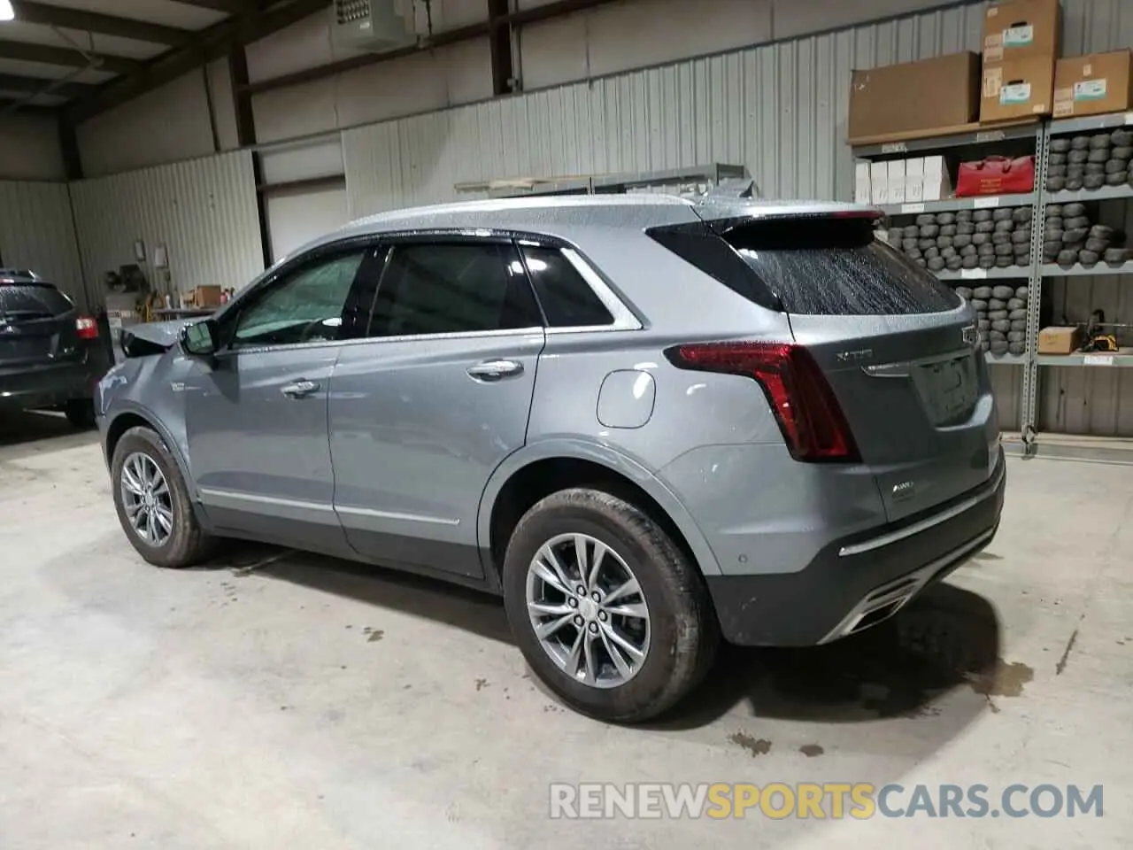 2 fotografías del automóvil dañado 1GYKNDRS5PZ221261 CADILLAC XT5 2023