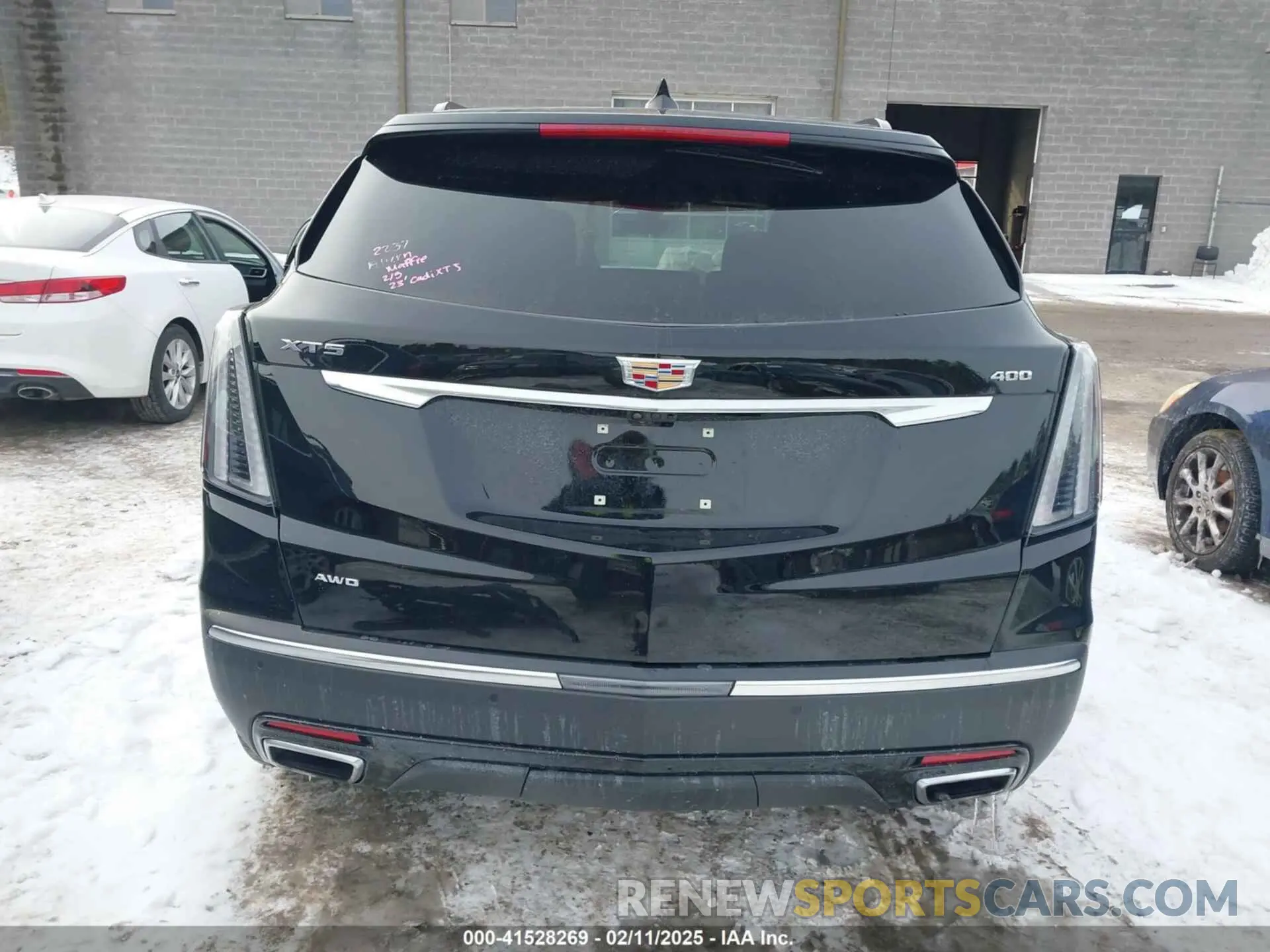 17 fotografías del automóvil dañado 1GYKNGRS5PZ168479 CADILLAC XT5 2023