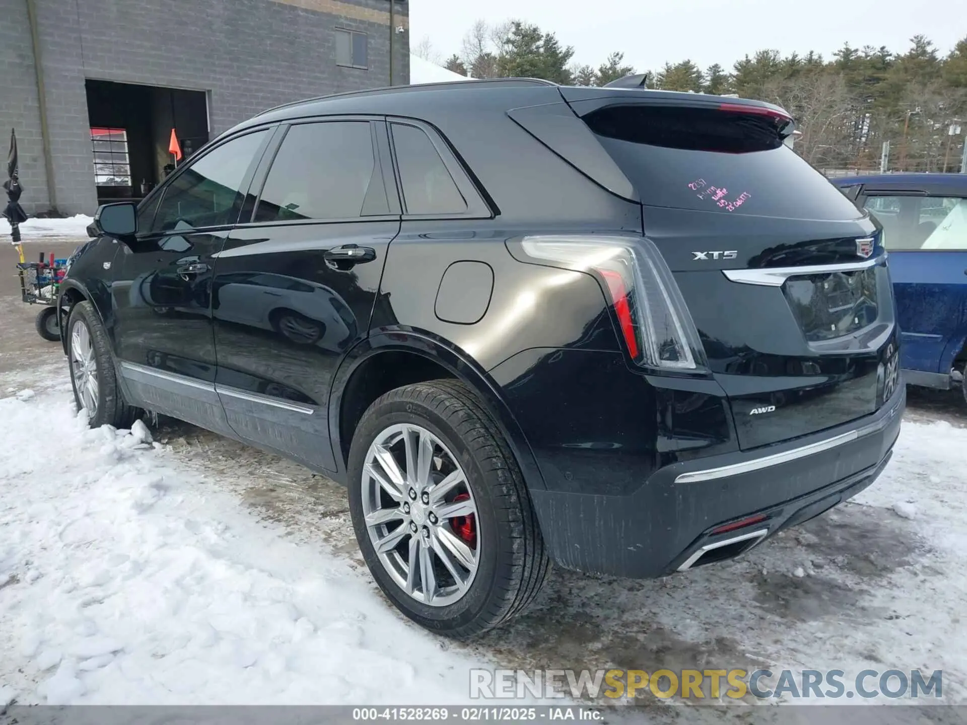 3 fotografías del automóvil dañado 1GYKNGRS5PZ168479 CADILLAC XT5 2023