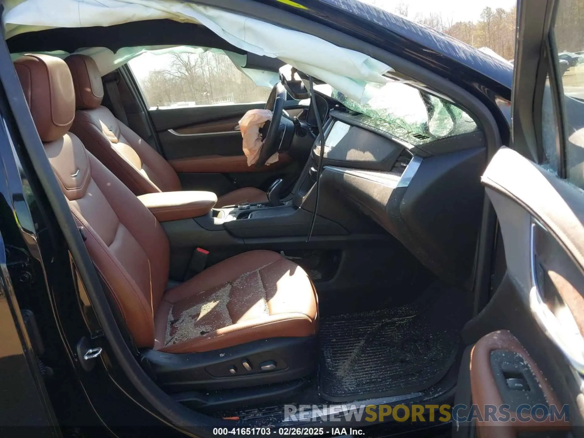 5 fotografías del automóvil dañado 1GYKNGRS5PZ222539 CADILLAC XT5 2023