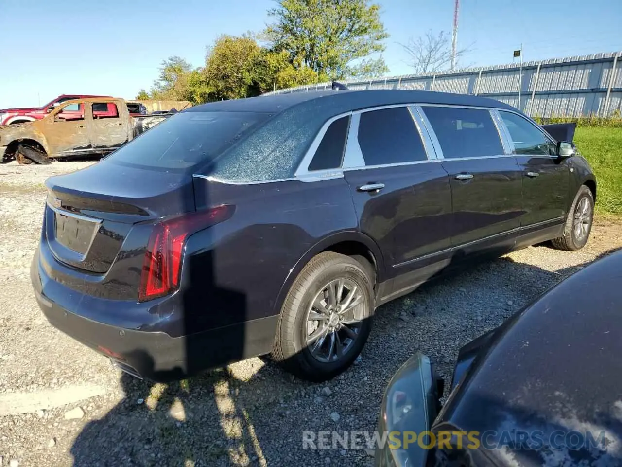3 fotografías del automóvil dañado 1GEKNAR43RZ751714 CADILLAC XT5 2024