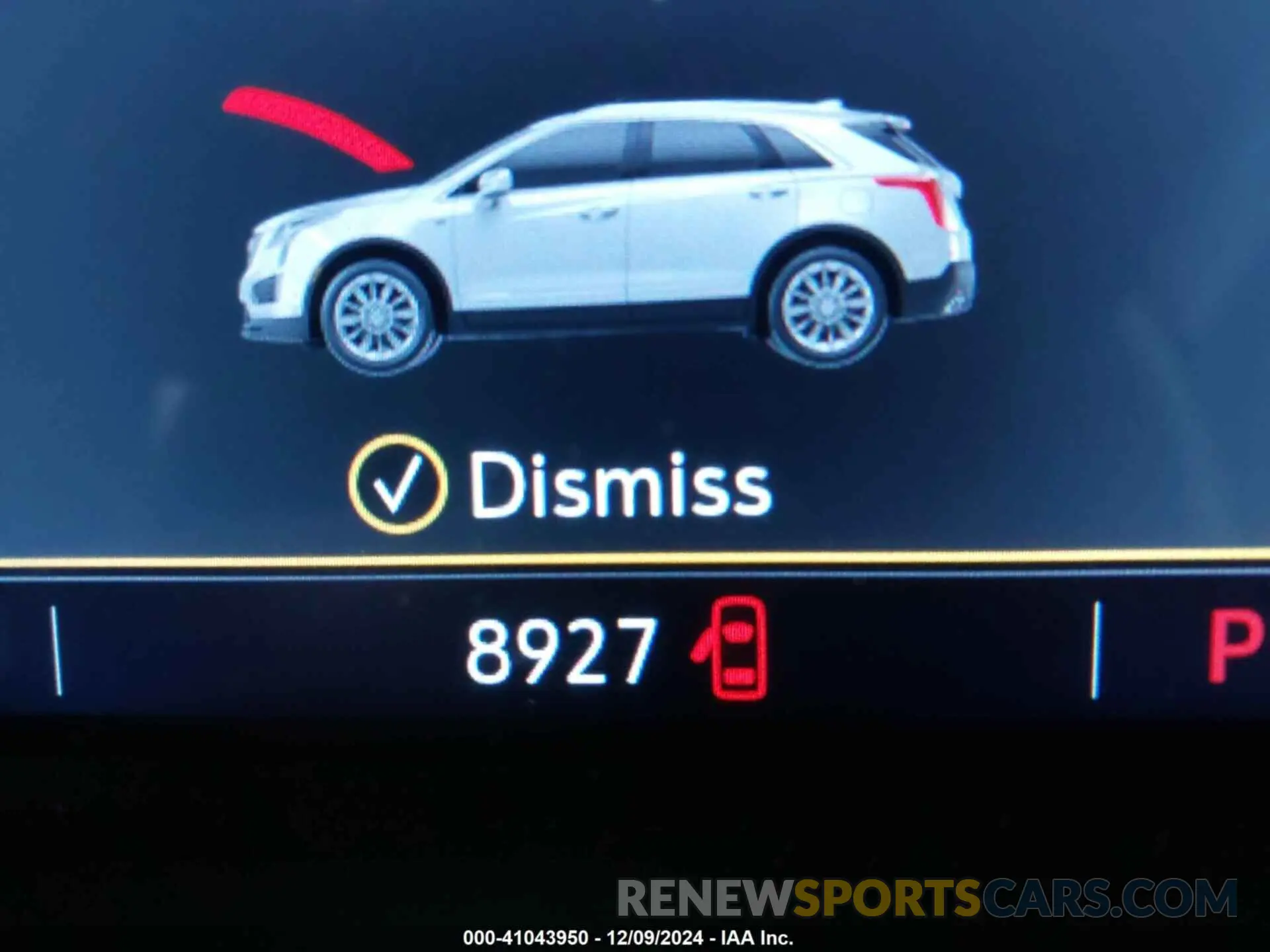 15 fotografías del automóvil dañado 1GEKNAR49RZ704123 CADILLAC XT5 2024