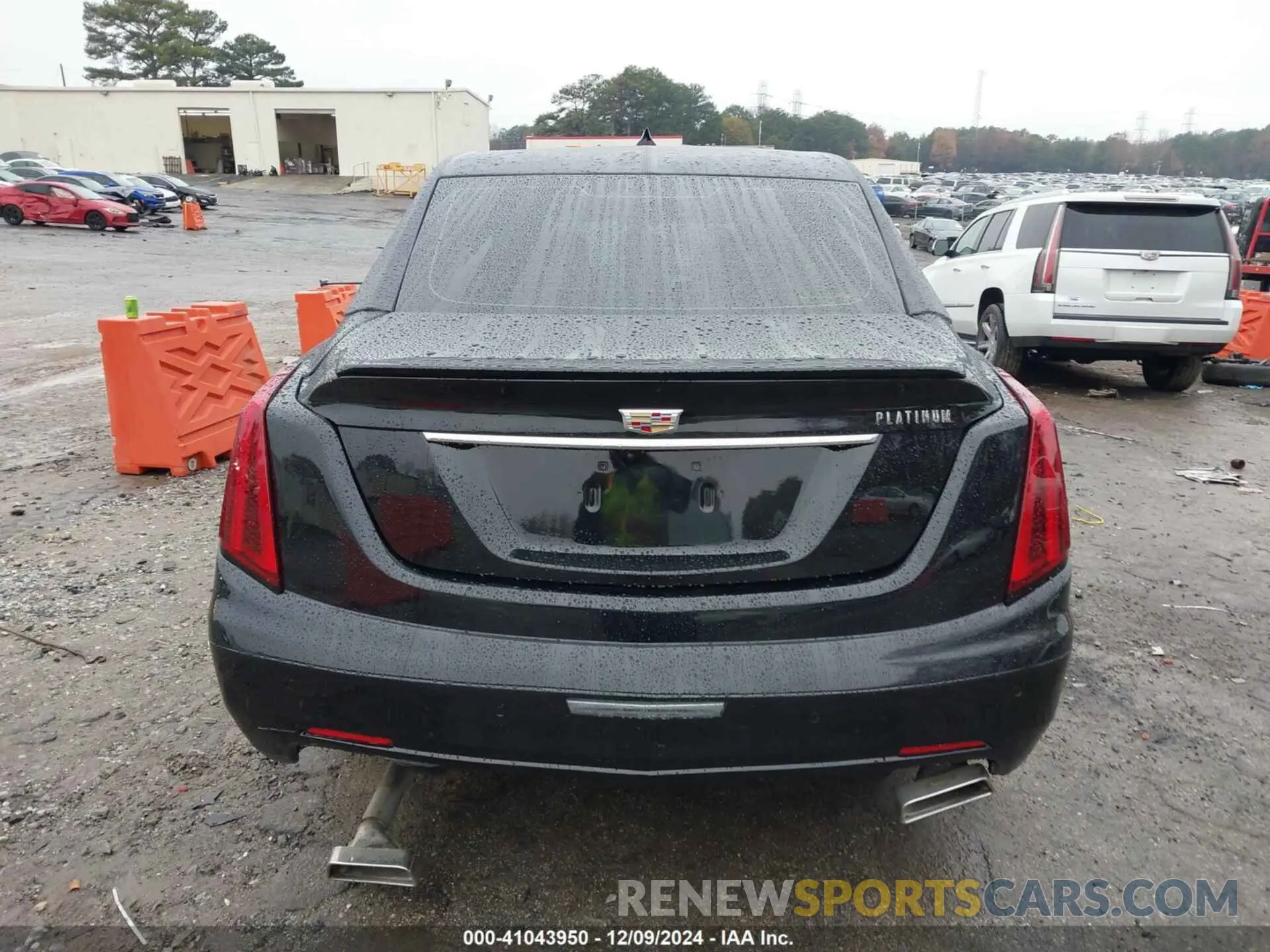 16 fotografías del automóvil dañado 1GEKNAR49RZ704123 CADILLAC XT5 2024
