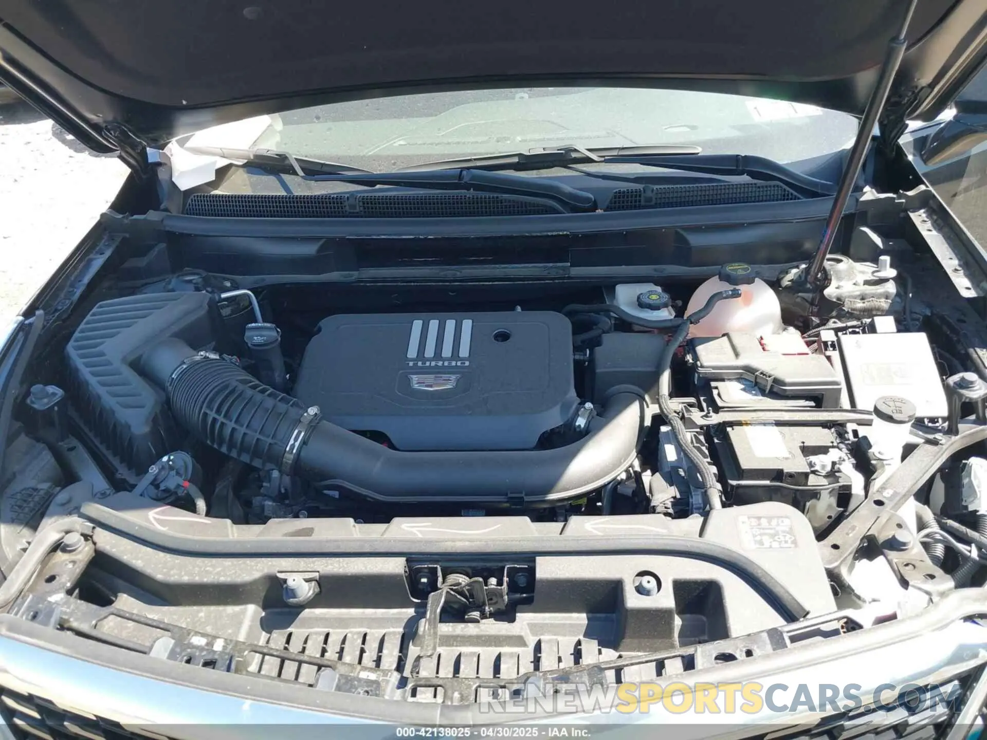 10 fotografías del automóvil dañado 1GYKNAR43RZ725293 CADILLAC XT5 2024