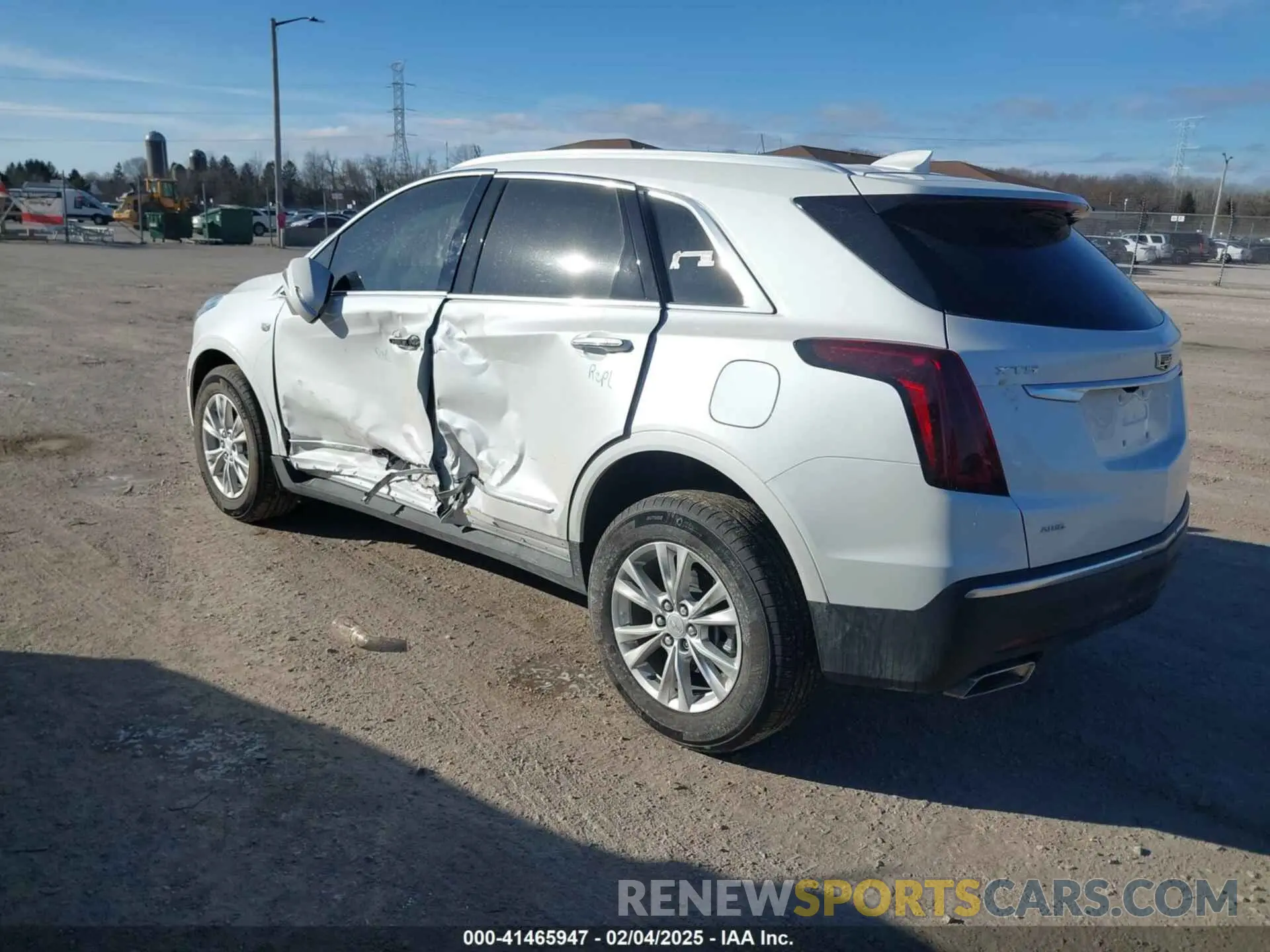3 fotografías del automóvil dañado 1GYKNBR4XRZ713261 CADILLAC XT5 2024
