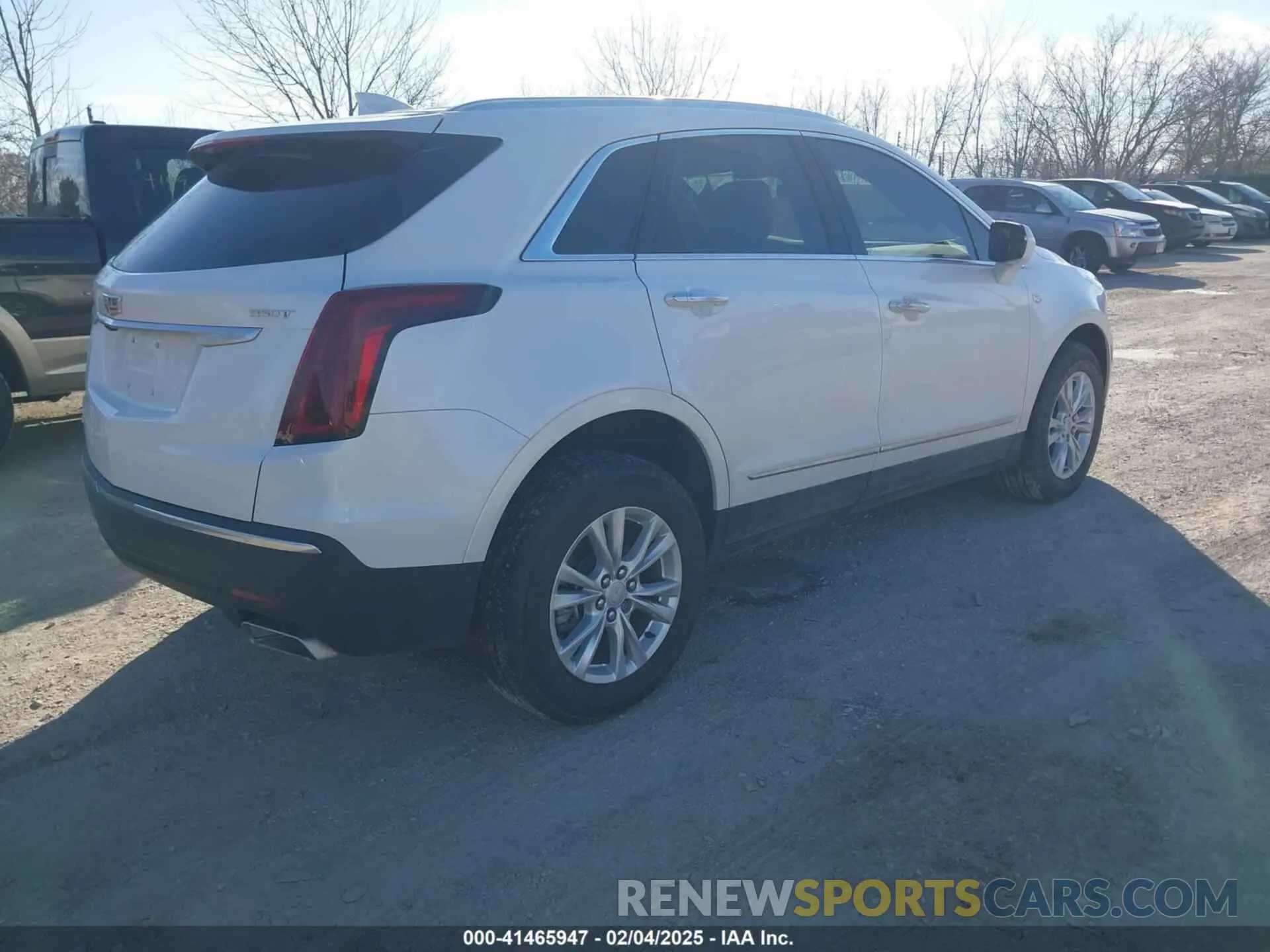4 fotografías del automóvil dañado 1GYKNBR4XRZ713261 CADILLAC XT5 2024