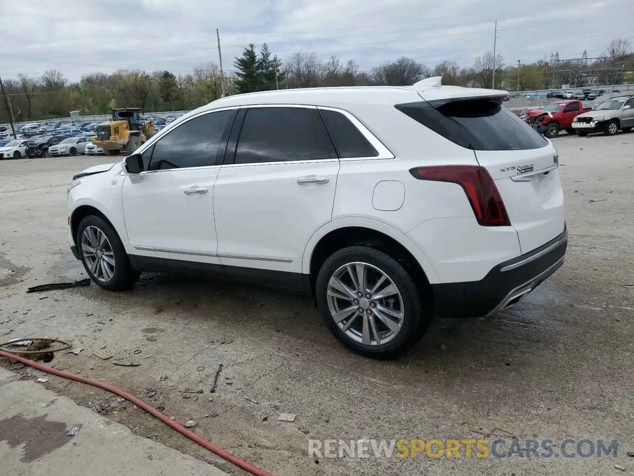 2 fotografías del automóvil dañado 1GYKNCR45RZ708894 CADILLAC XT5 2024