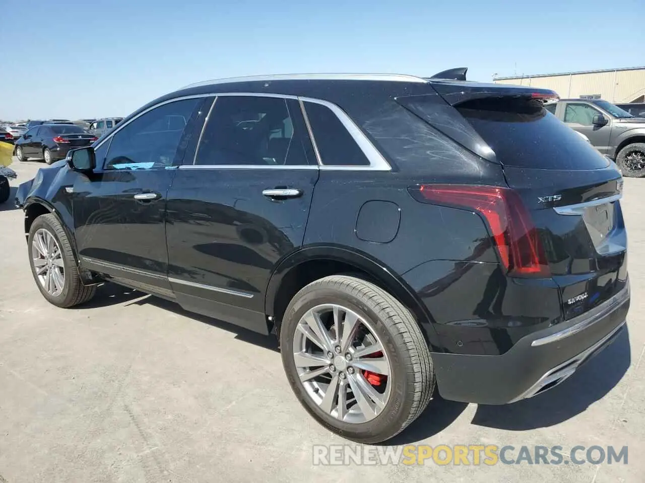 2 fotografías del automóvil dañado 1GYKNCR4XRZ705392 CADILLAC XT5 2024