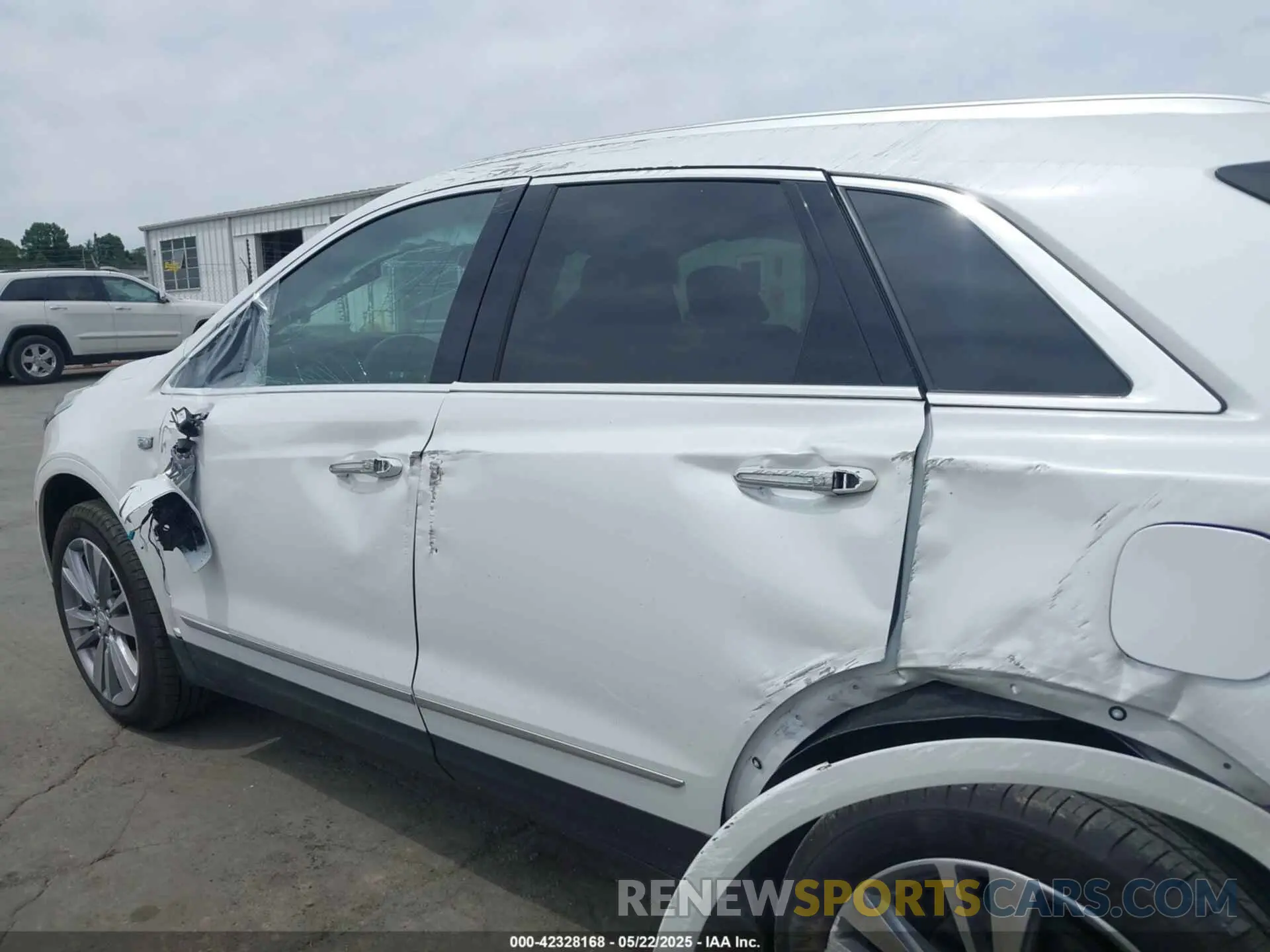14 fotografías del automóvil dañado 1GYKNCRS4RZ720551 CADILLAC XT5 2024