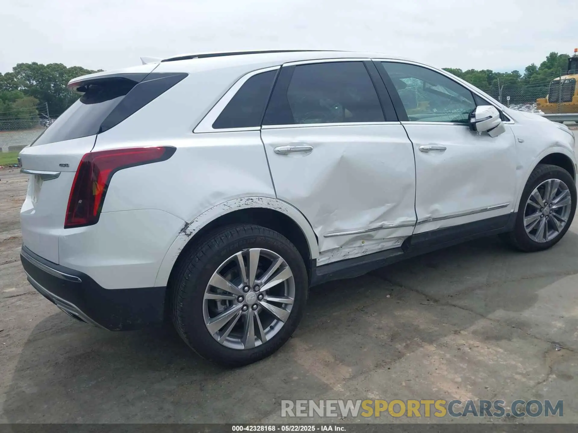 17 fotografías del automóvil dañado 1GYKNCRS4RZ720551 CADILLAC XT5 2024