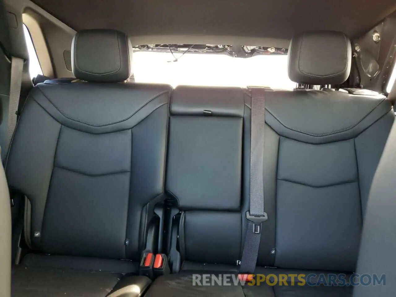 10 fotografías del automóvil dañado 1GYKNCRS6RZ718865 CADILLAC XT5 2024
