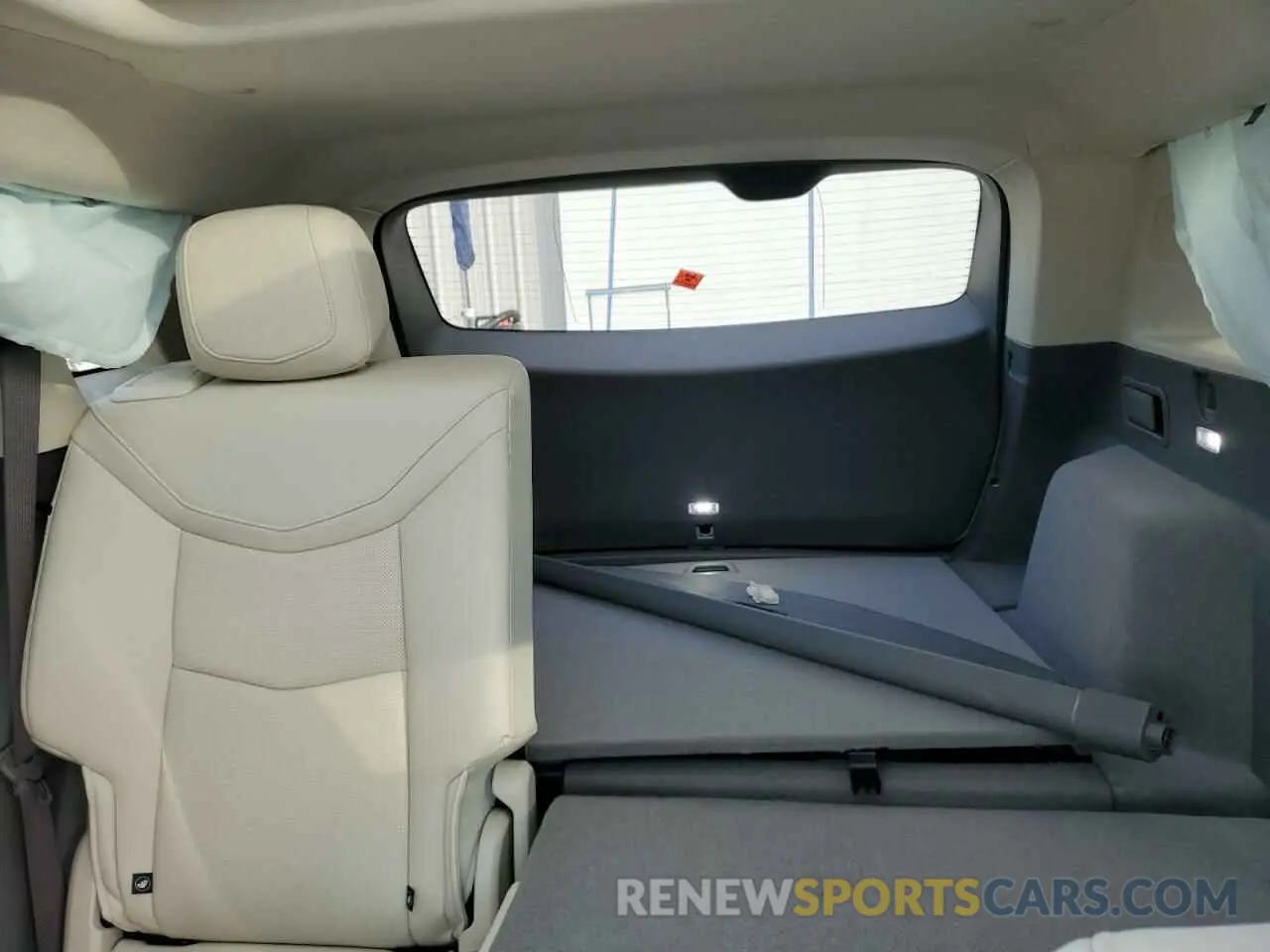 10 fotografías del automóvil dañado 1GYKNCRSXRZ745180 CADILLAC XT5 2024