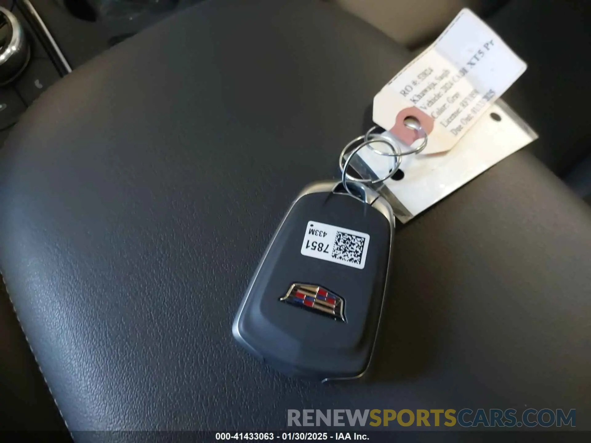 11 fotografías del automóvil dañado 1GYKNDR43RZ757968 CADILLAC XT5 2024