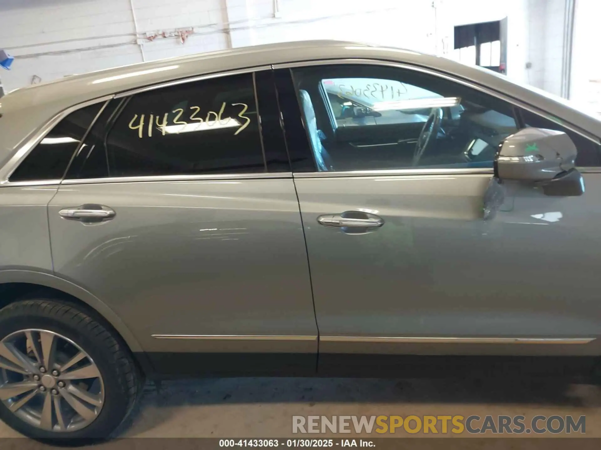 13 fotografías del automóvil dañado 1GYKNDR43RZ757968 CADILLAC XT5 2024