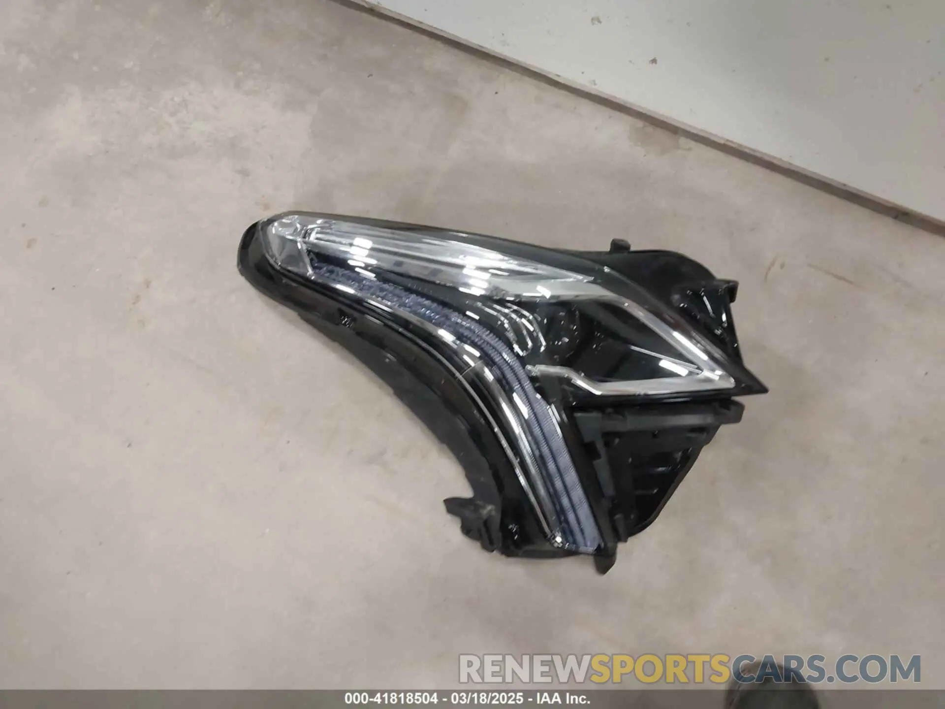 12 fotografías del automóvil dañado 1GYKNDRS6RZ720640 CADILLAC XT5 2024