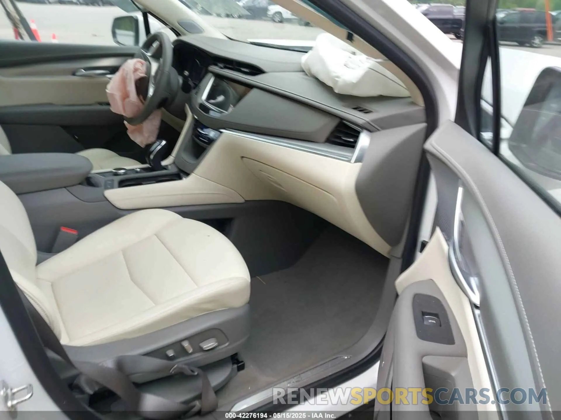 5 fotografías del automóvil dañado 1GYKNDRS6RZ728334 CADILLAC XT5 2024