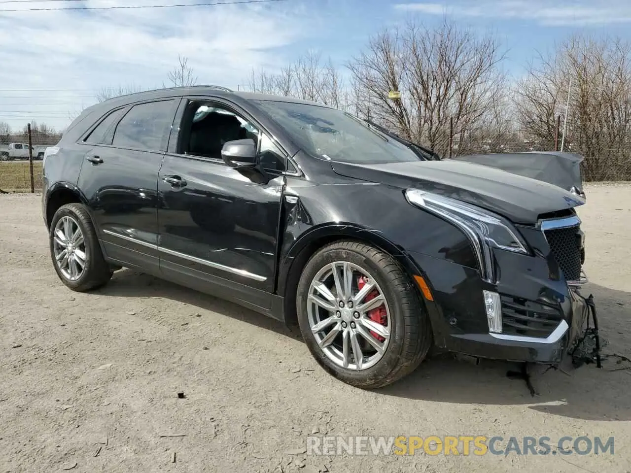 4 fotografías del automóvil dañado 1GYKNGRS1RZ711359 CADILLAC XT5 2024