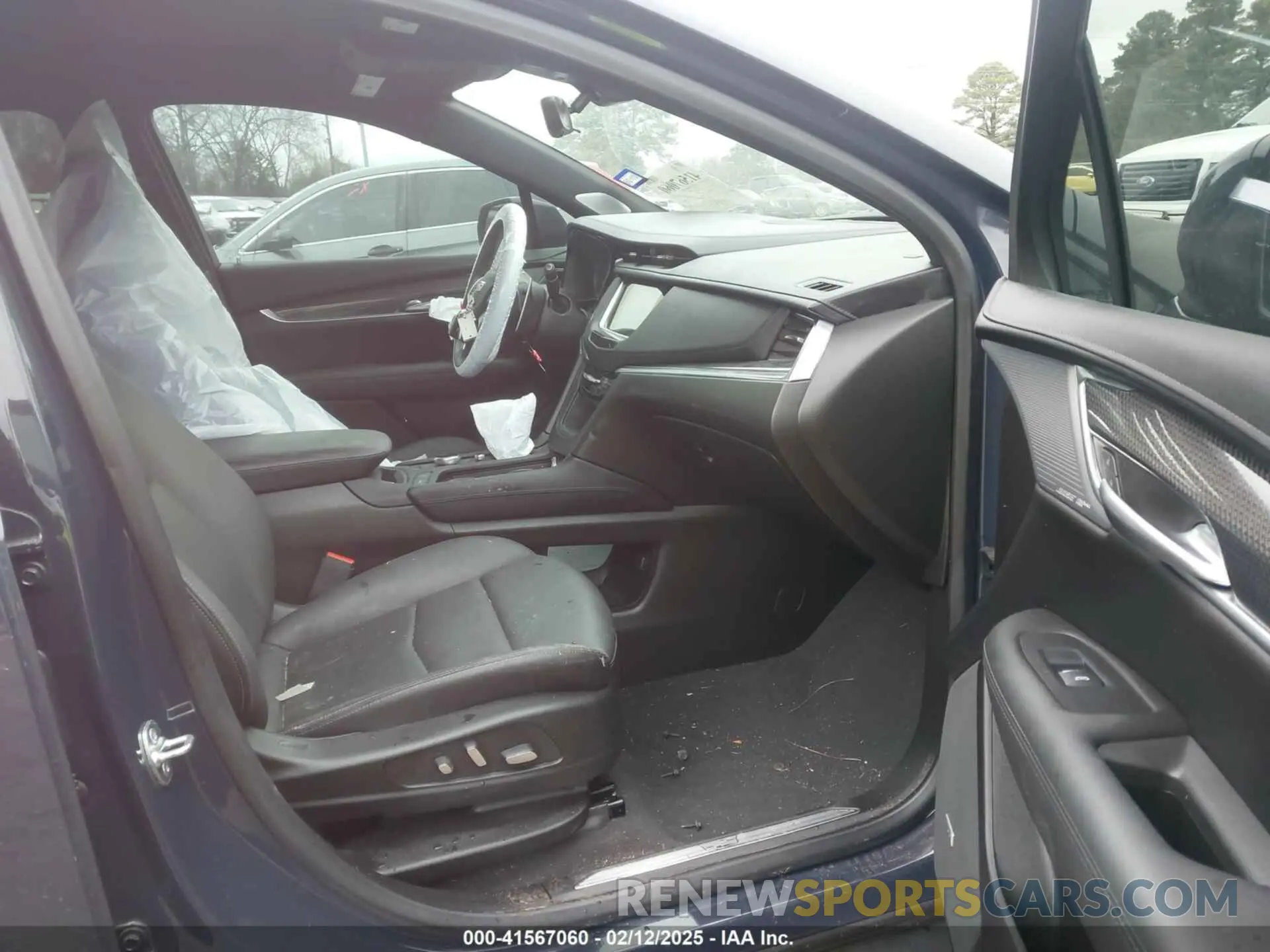 5 fotografías del automóvil dañado 1GYKNGRS2RZ730907 CADILLAC XT5 2024