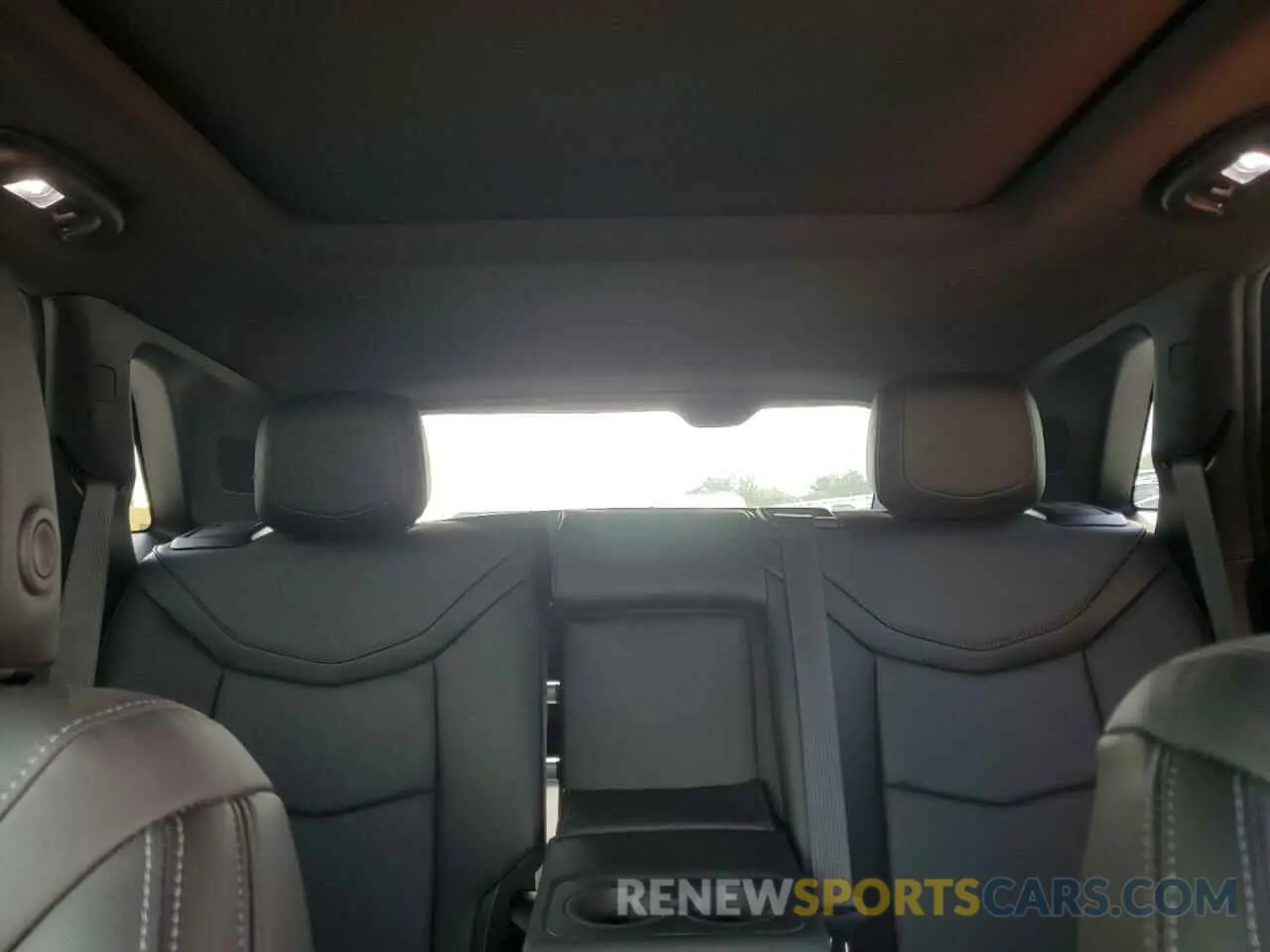 10 fotografías del automóvil dañado 1GYKNCR42SZ101857 CADILLAC XT5 2025