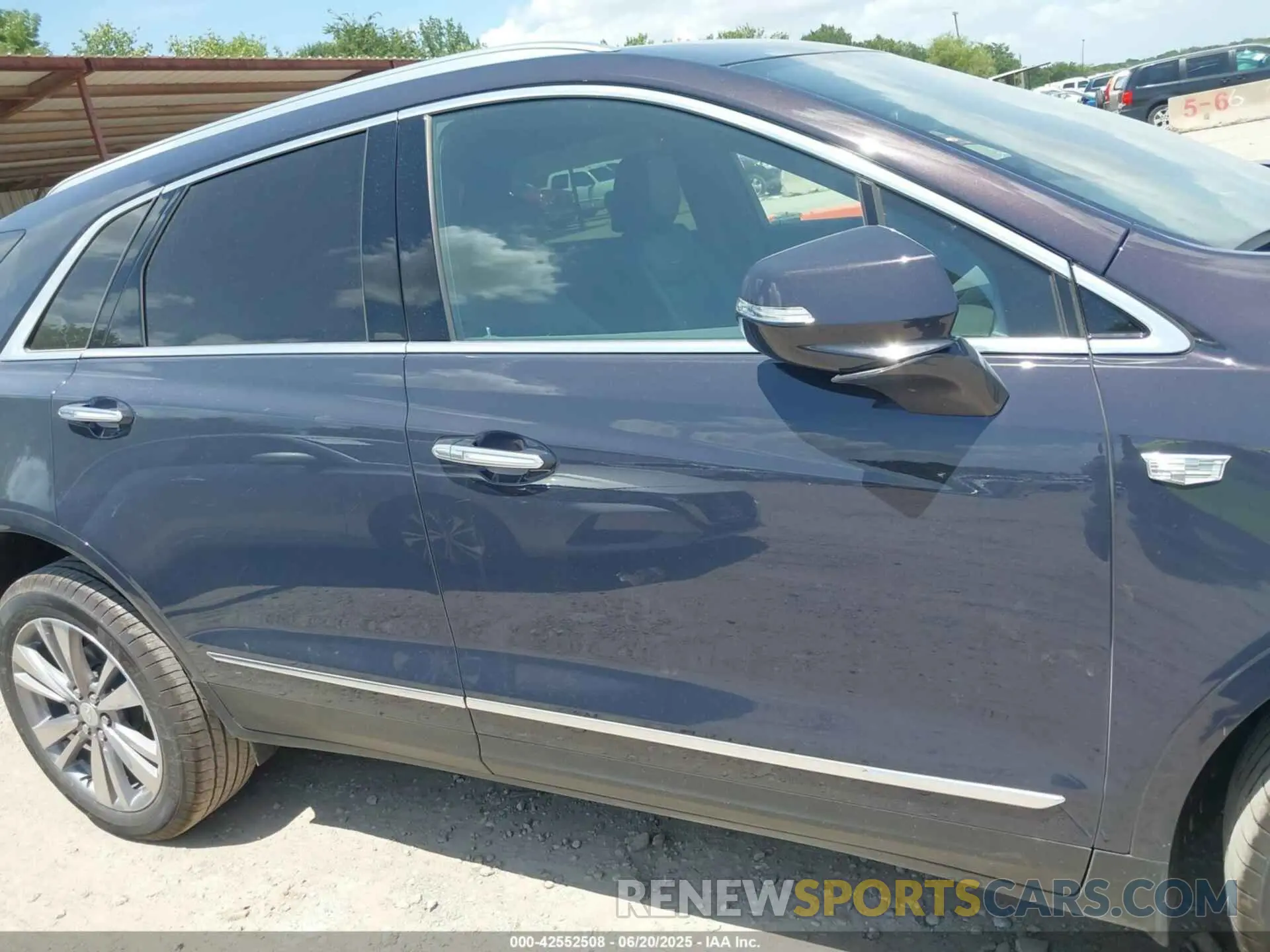 13 fotografías del automóvil dañado 1GYKNCRS2SZ119757 CADILLAC XT5 2025