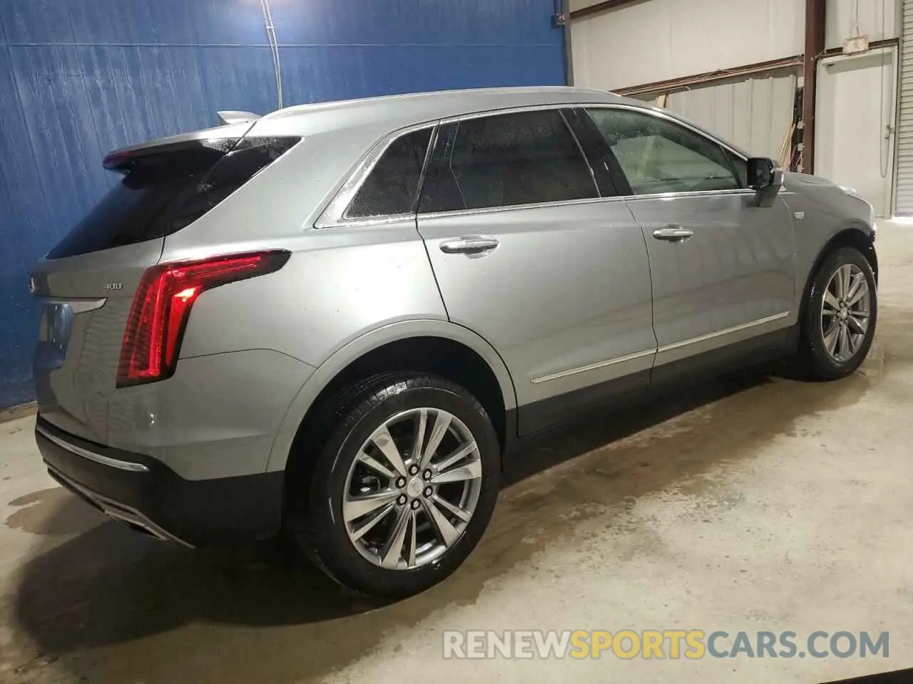 3 fotografías del automóvil dañado 1GYKNCRS7SZ121276 CADILLAC XT5 2025