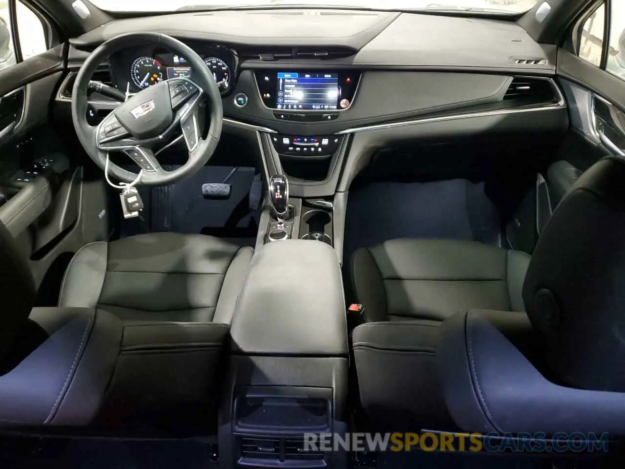 8 fotografías del automóvil dañado 1GYKNCRS7SZ121276 CADILLAC XT5 2025