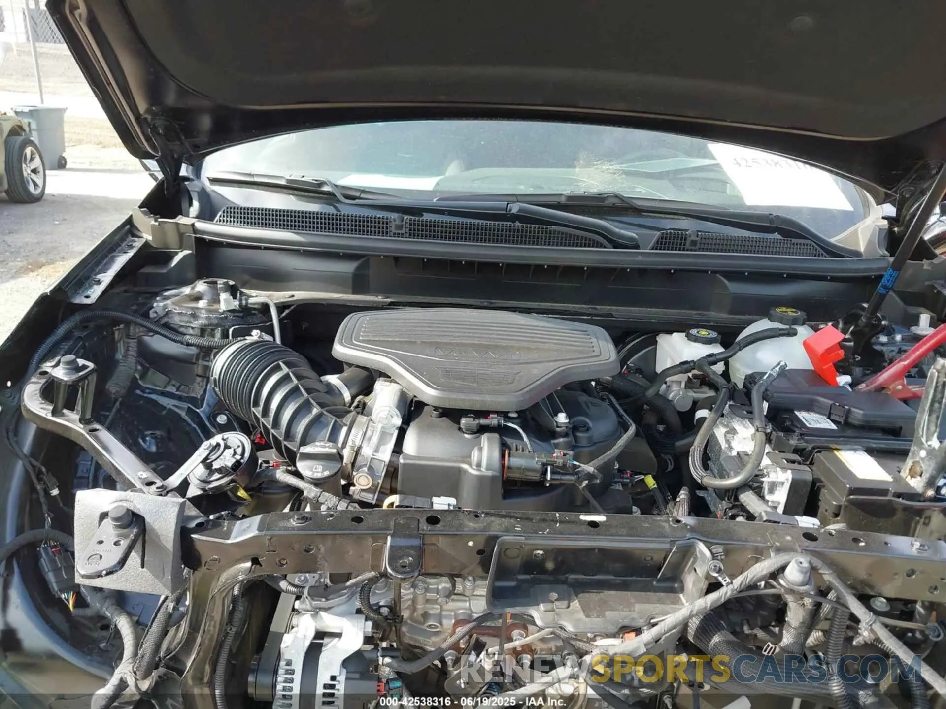 10 fotografías del automóvil dañado 1GYKNCRS8SZ110724 CADILLAC XT5 2025