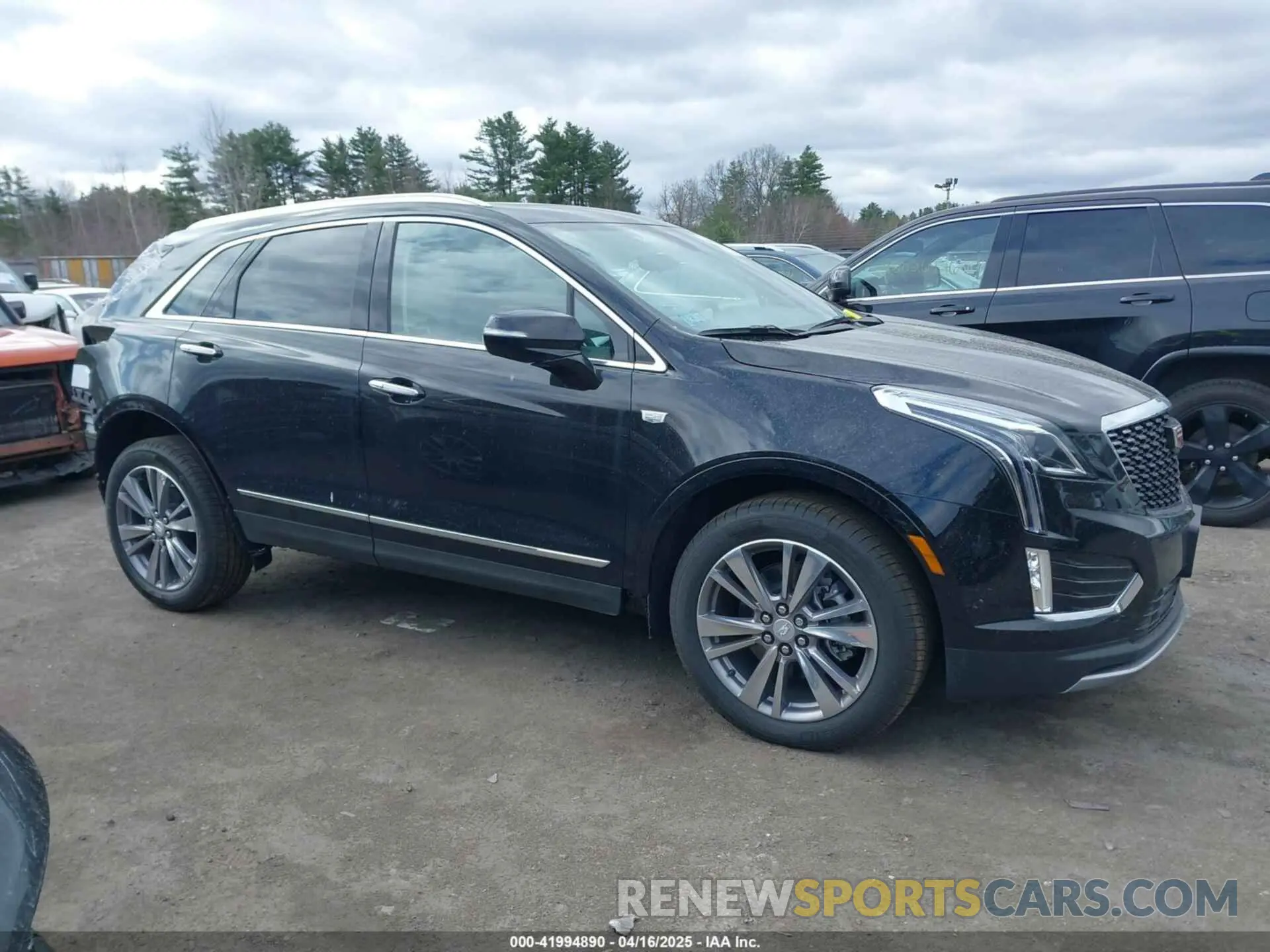 14 fotografías del automóvil dañado 1GYKNDRS2SZ114354 CADILLAC XT5 2025