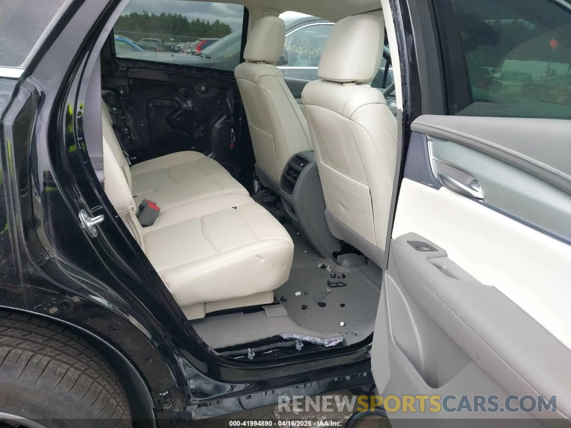 8 fotografías del automóvil dañado 1GYKNDRS2SZ114354 CADILLAC XT5 2025