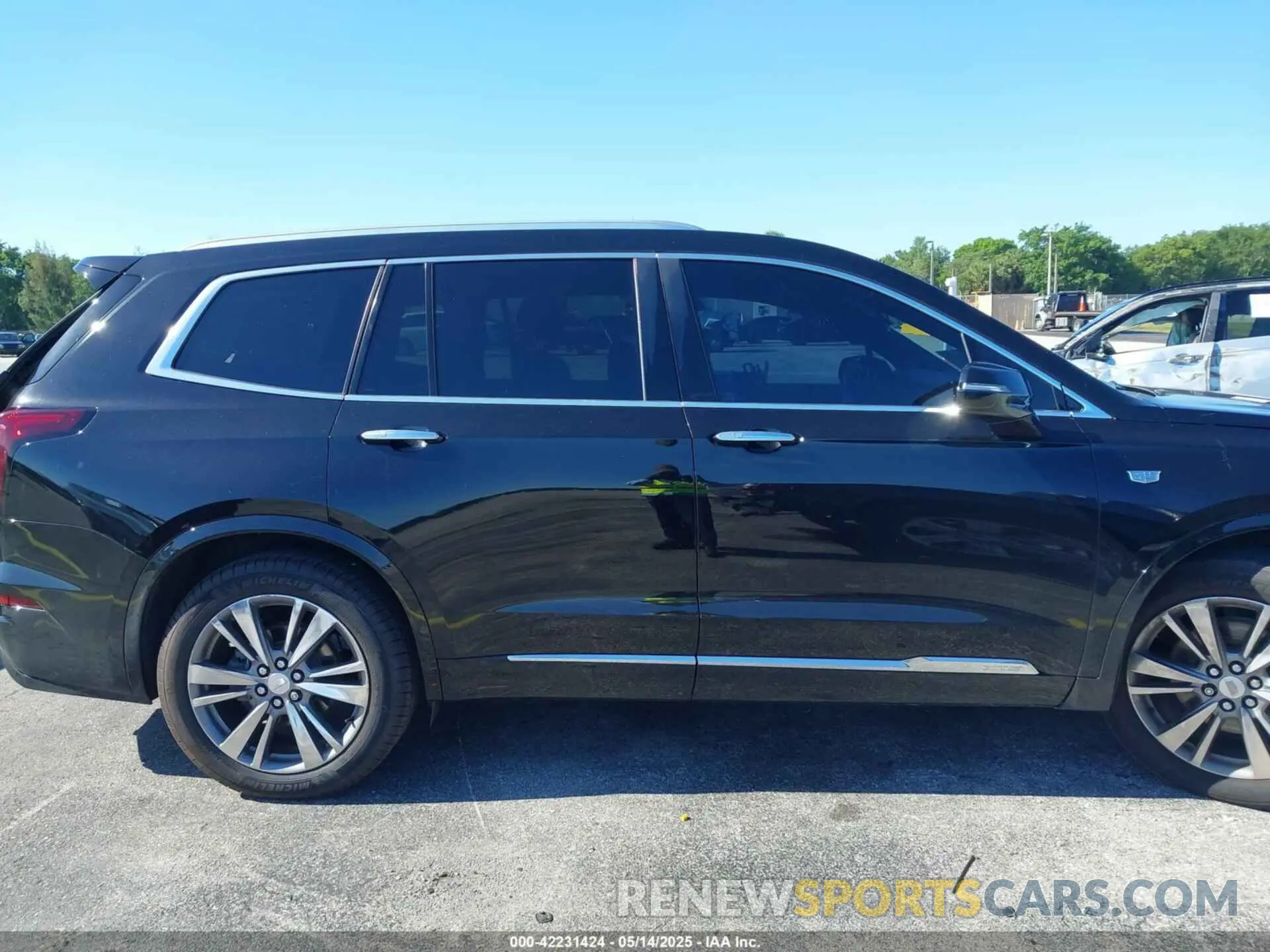 13 fotografías del automóvil dañado 1GYKPCRS7LZ211197 CADILLAC XT6 2020