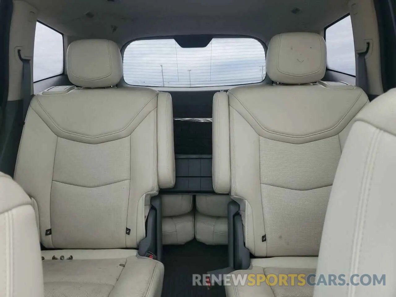 10 fotografías del automóvil dañado 1GYKPDRS0LZ135926 CADILLAC XT6 2020