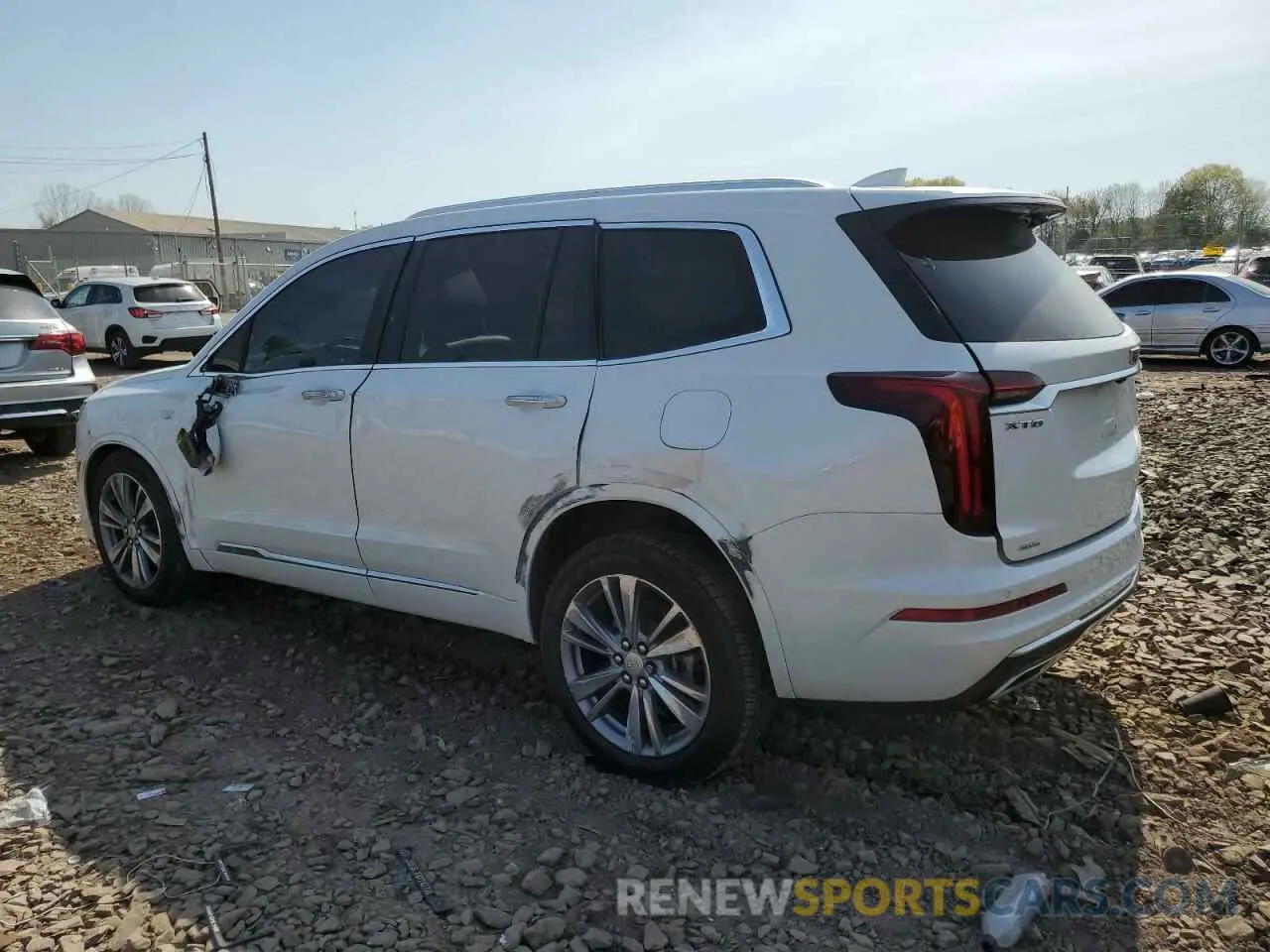 2 fotografías del automóvil dañado 1GYKPDRS3LZ137783 CADILLAC XT6 2020