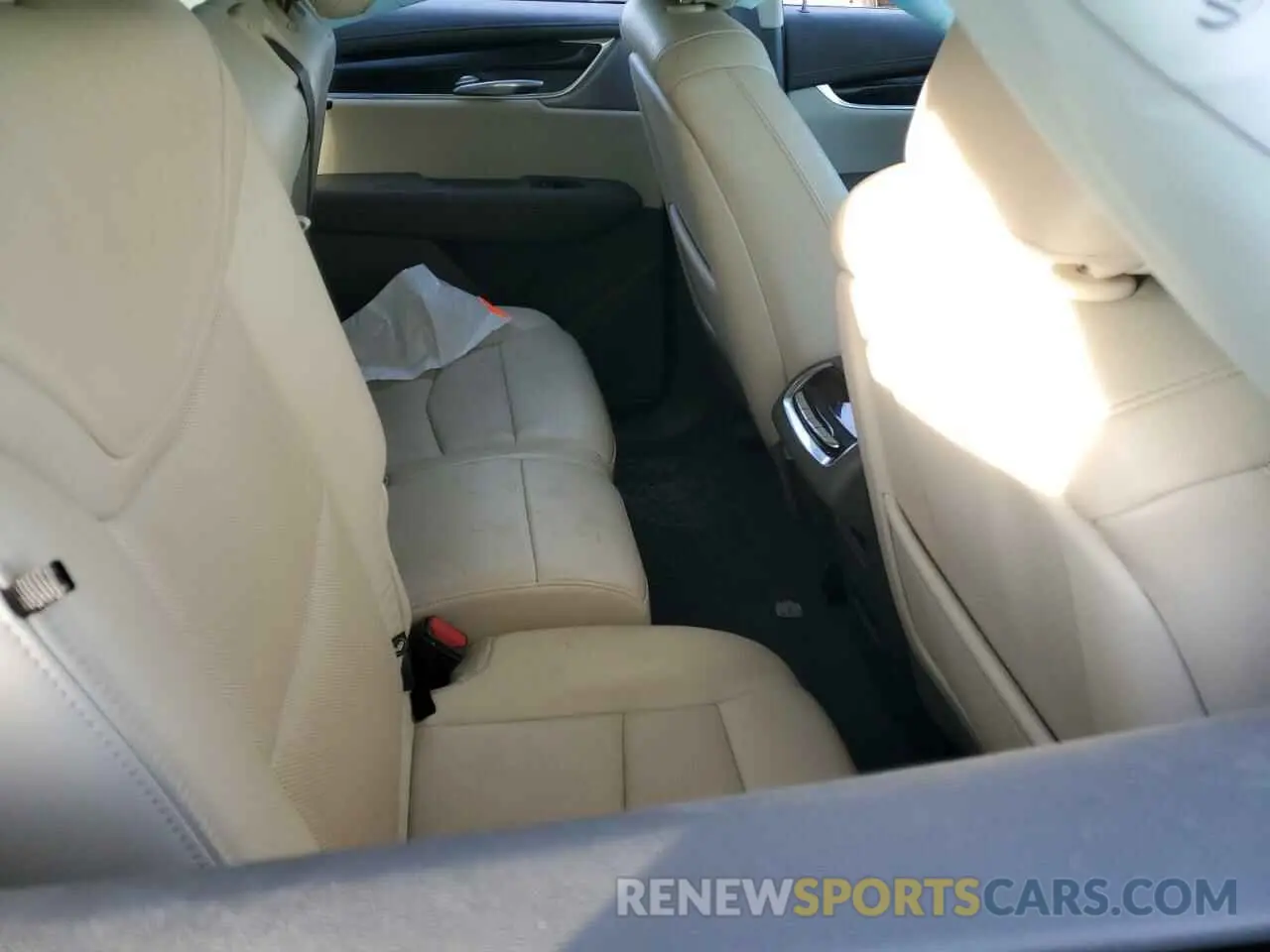 11 fotografías del automóvil dañado 1GYKPDRS9LZ123774 CADILLAC XT6 2020