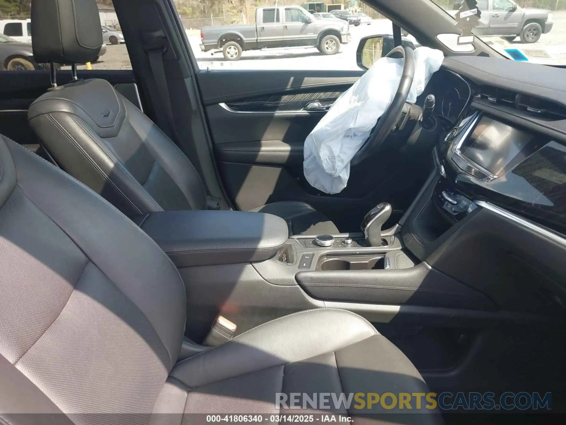 5 fotografías del automóvil dañado 1GYKPDRSXLZ157822 CADILLAC XT6 2020