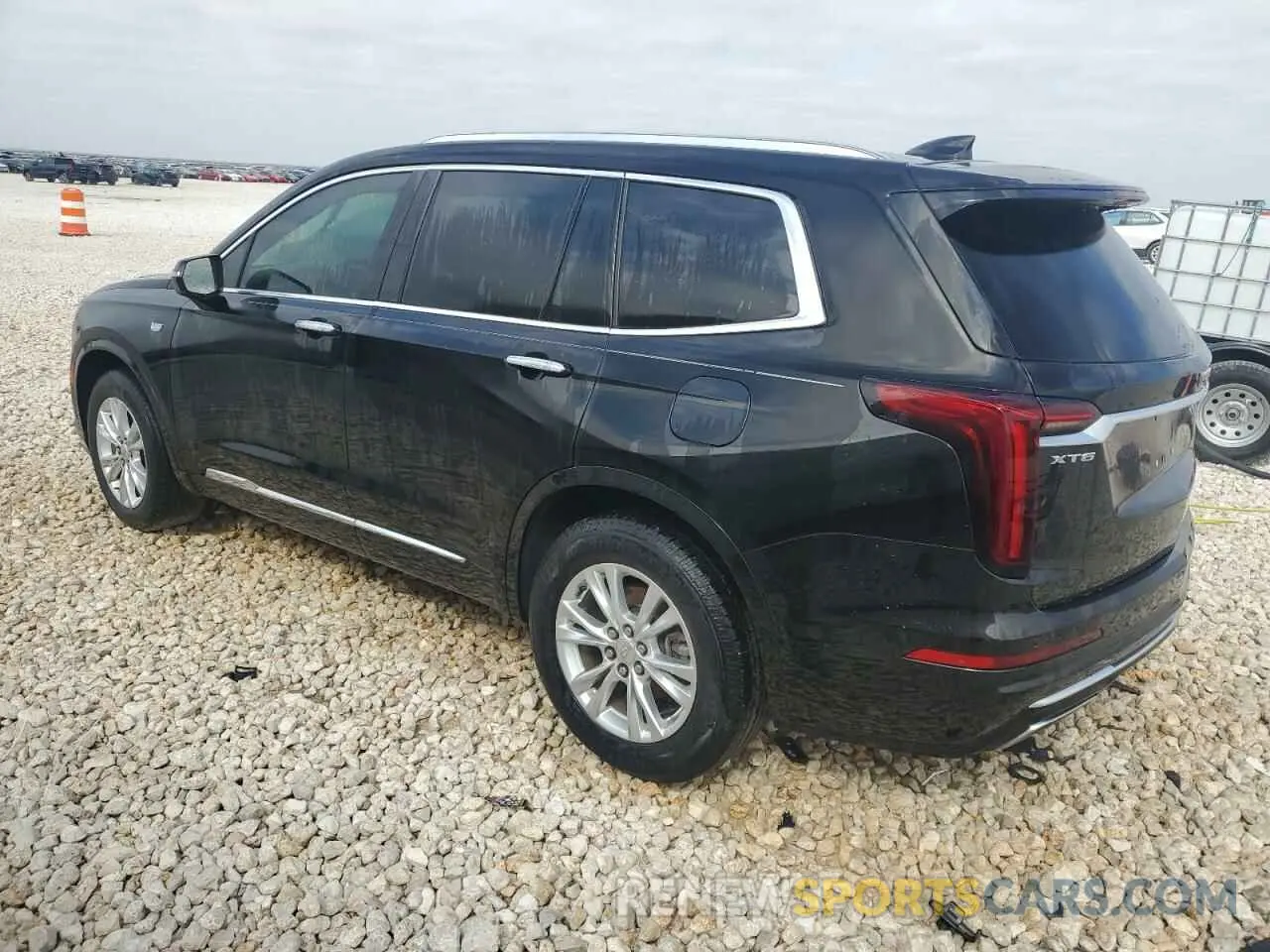 2 fotografías del automóvil dañado 1GYKPAR46MZ124270 CADILLAC XT6 2021