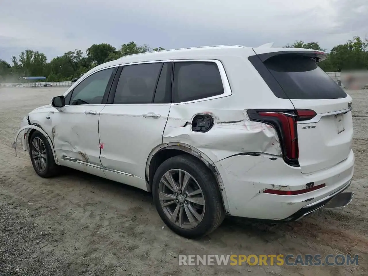 2 fotografías del automóvil dañado 1GYKPCRS8MZ185422 CADILLAC XT6 2021