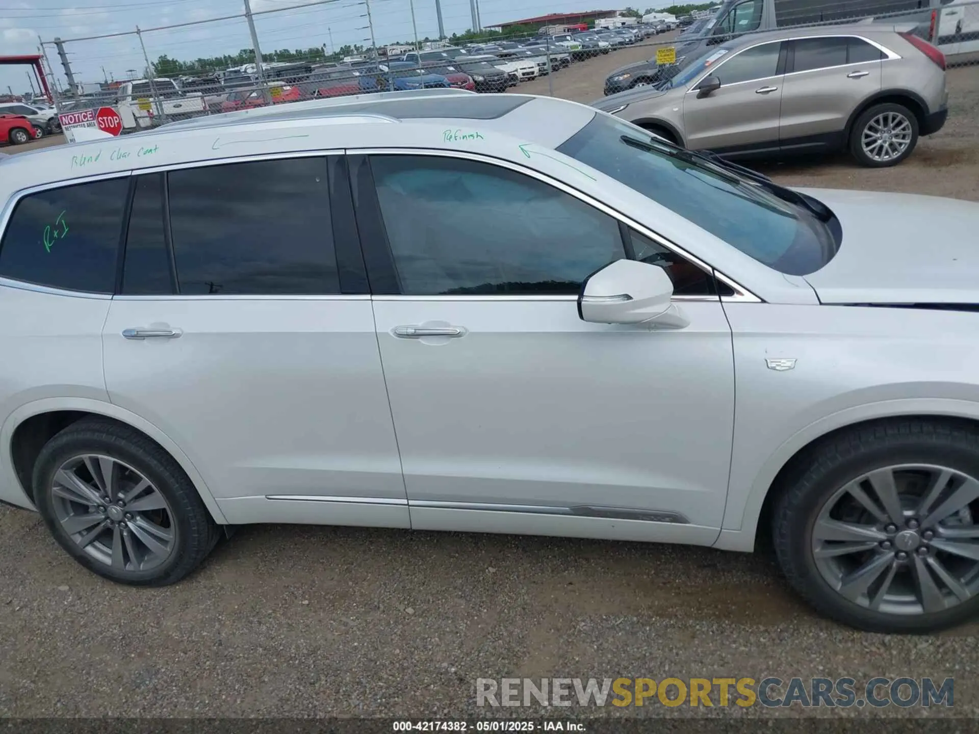13 fotografías del automóvil dañado 1GYKPCRS2NZ161800 CADILLAC XT6 2022