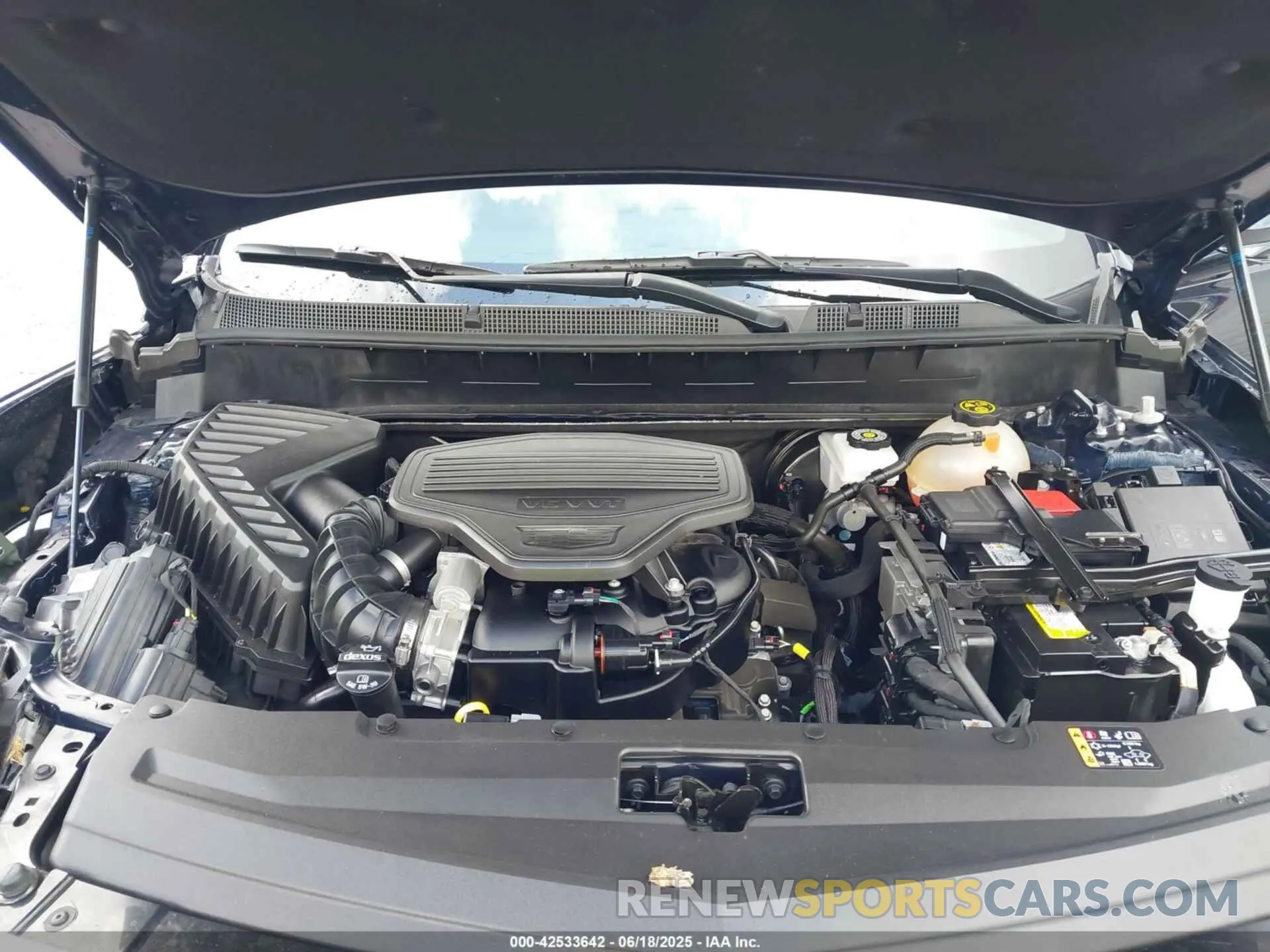 10 fotografías del automóvil dañado 1GYKPCRS4NZ145145 CADILLAC XT6 2022
