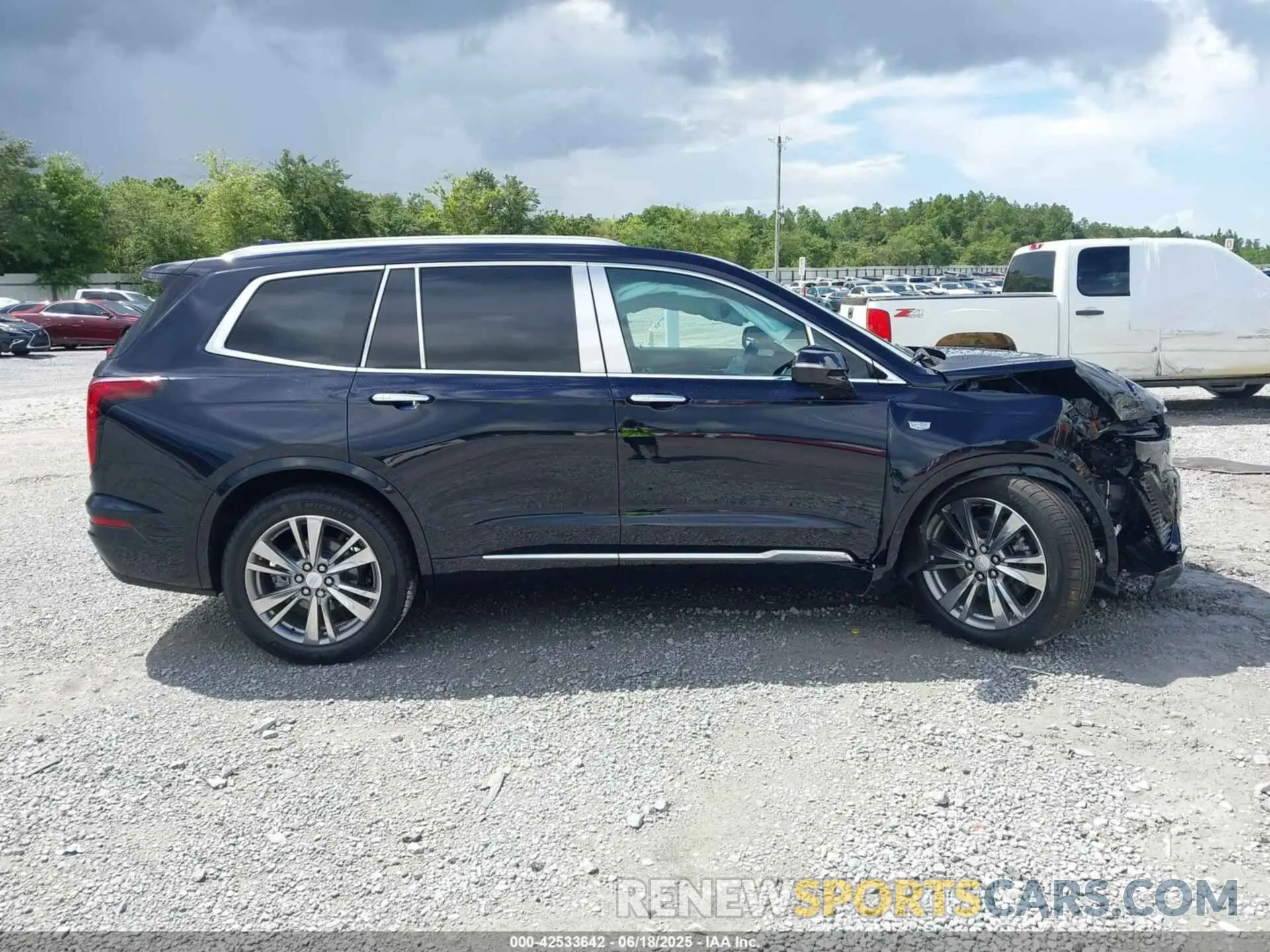 13 fotografías del automóvil dañado 1GYKPCRS4NZ145145 CADILLAC XT6 2022