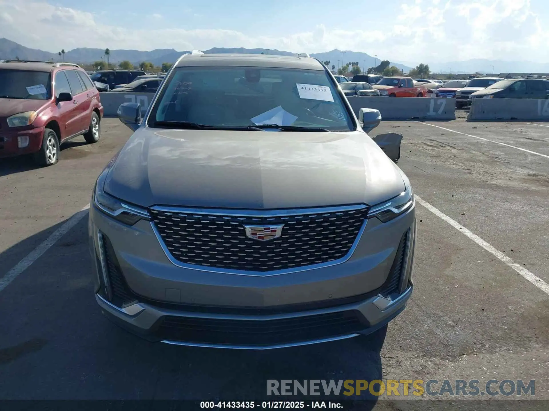 12 fotografías del automóvil dañado 1GYKPCRSXNZ162578 CADILLAC XT6 2022