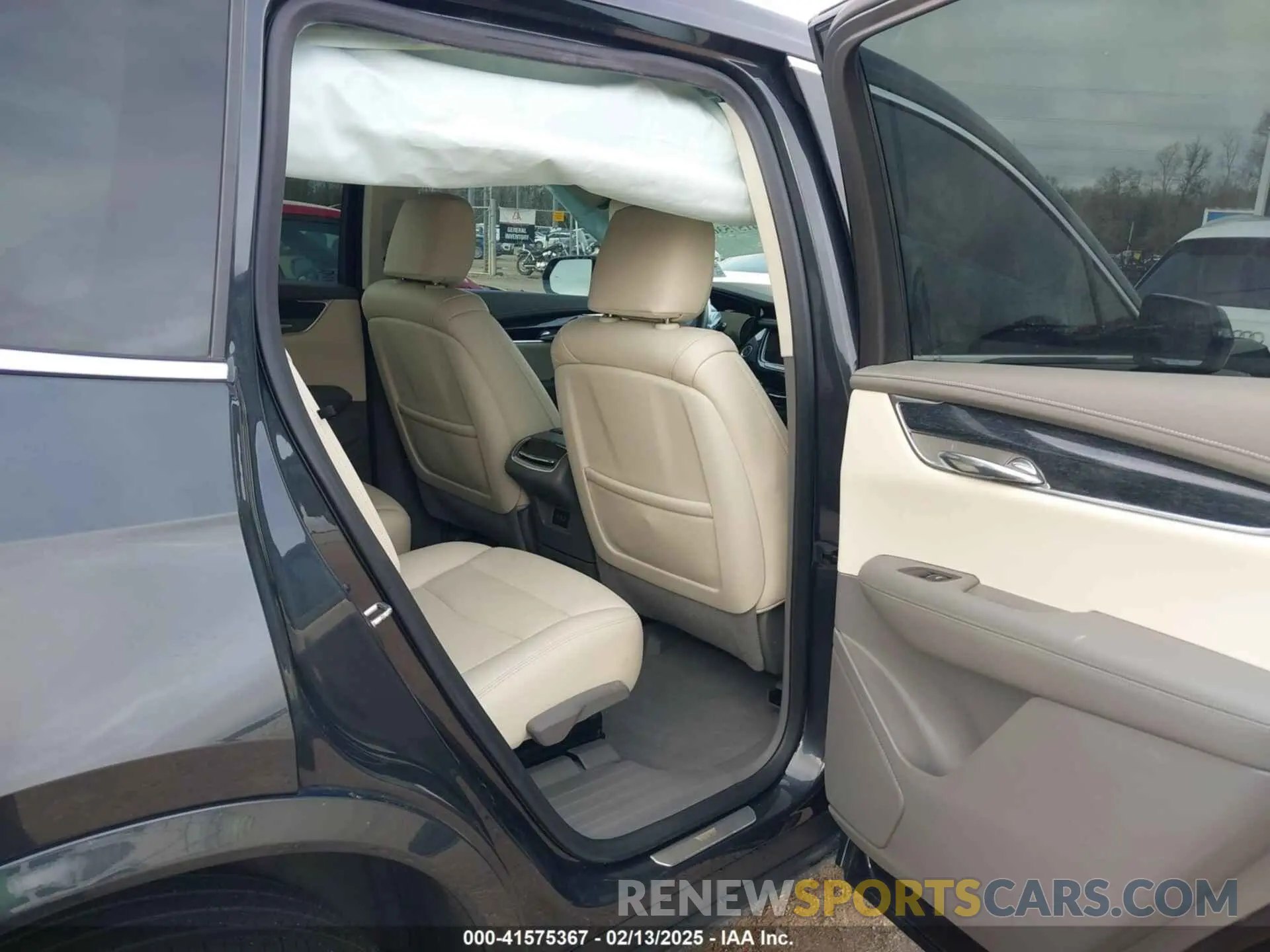 8 fotografías del automóvil dañado 1GYKPDRS0NZ148517 CADILLAC XT6 2022