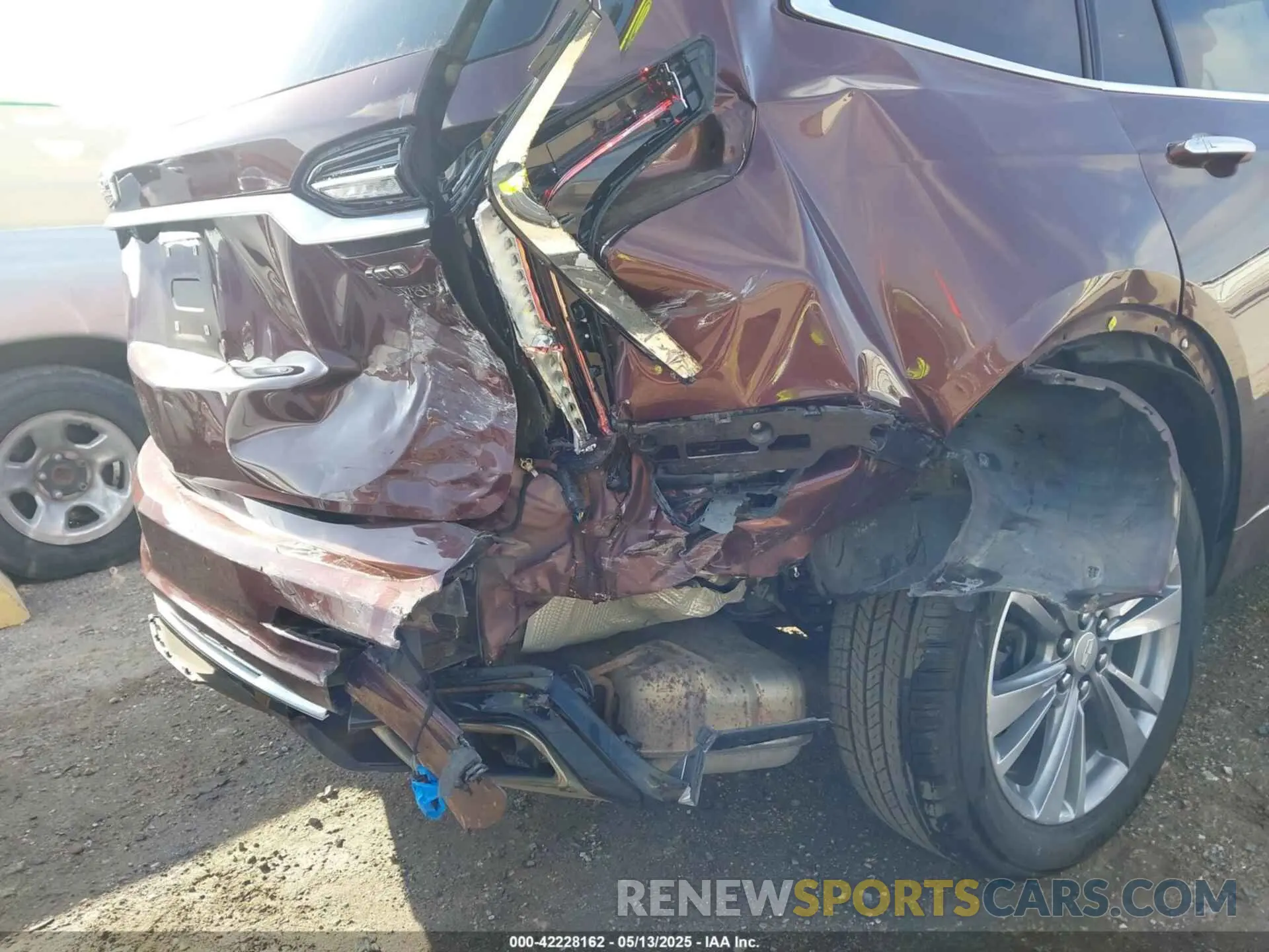 6 fotografías del automóvil dañado 1GYKPDRS1NZ117762 CADILLAC XT6 2022