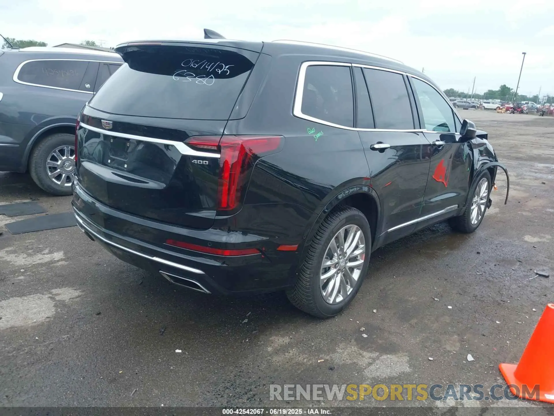 4 fotografías del automóvil dañado 1GYKPDRS6NZ156380 CADILLAC XT6 2022