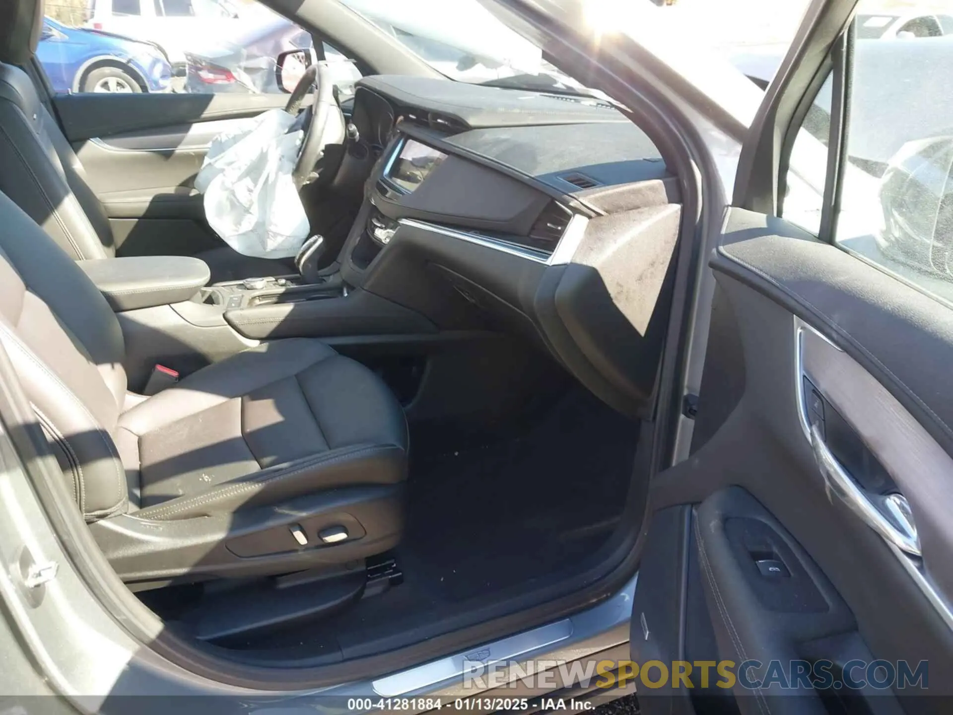 5 fotografías del automóvil dañado 1GYKPAR42PZ220336 CADILLAC XT6 2023