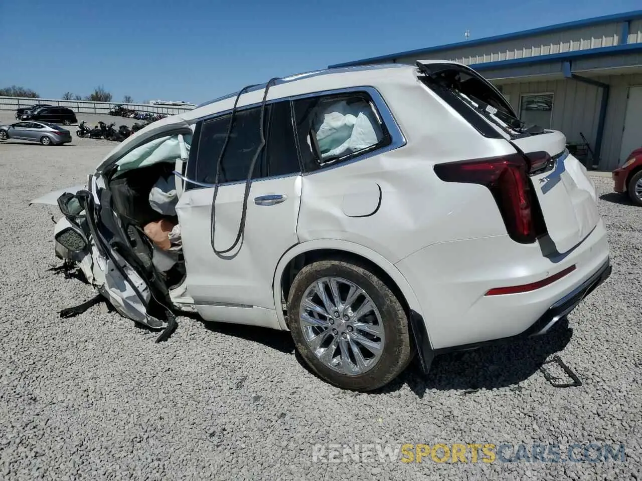 2 fotografías del automóvil dañado 1GYKPAR49PZ128303 CADILLAC XT6 2023