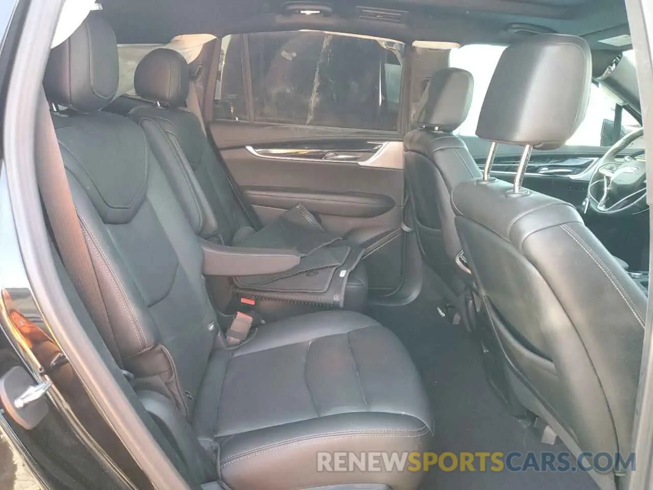 10 fotografías del automóvil dañado 1GYKPCRS5PZ101867 CADILLAC XT6 2023
