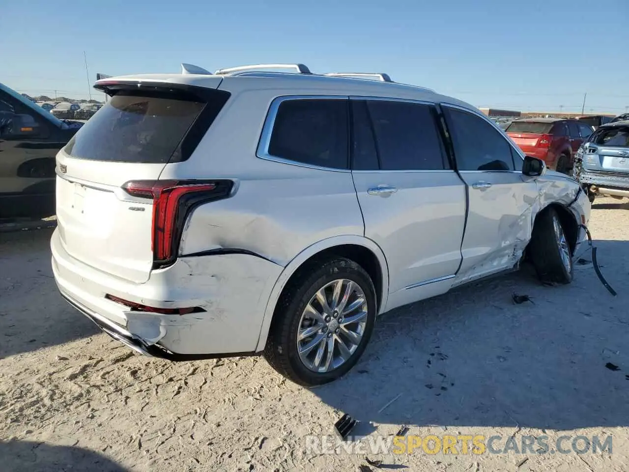 3 fotografías del automóvil dañado 1GYKPCRS5PZ142516 CADILLAC XT6 2023