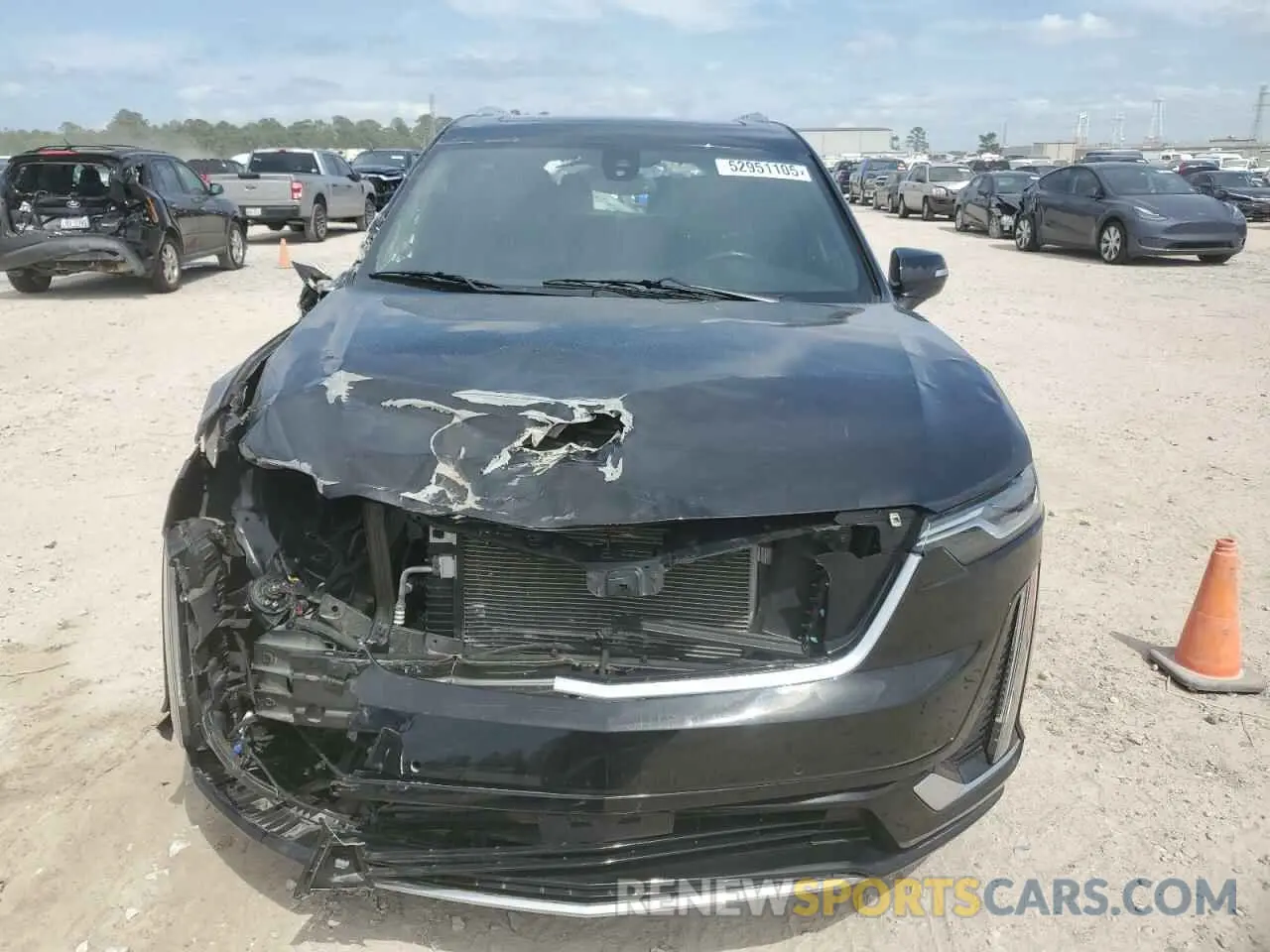 5 fotografías del automóvil dañado 1GYKPCRS6PZ127331 CADILLAC XT6 2023